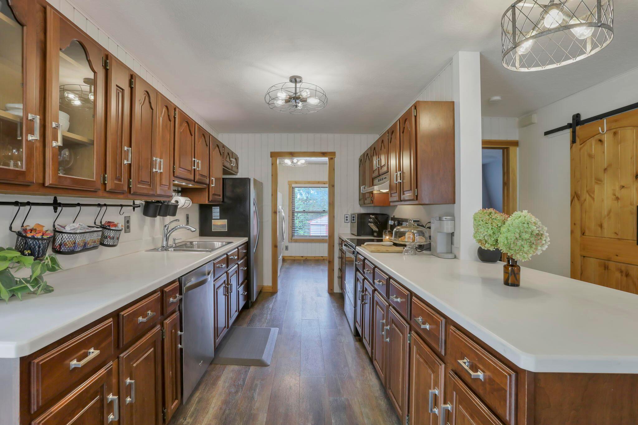 5930 Us Highway 22 Nw Property Photo 6