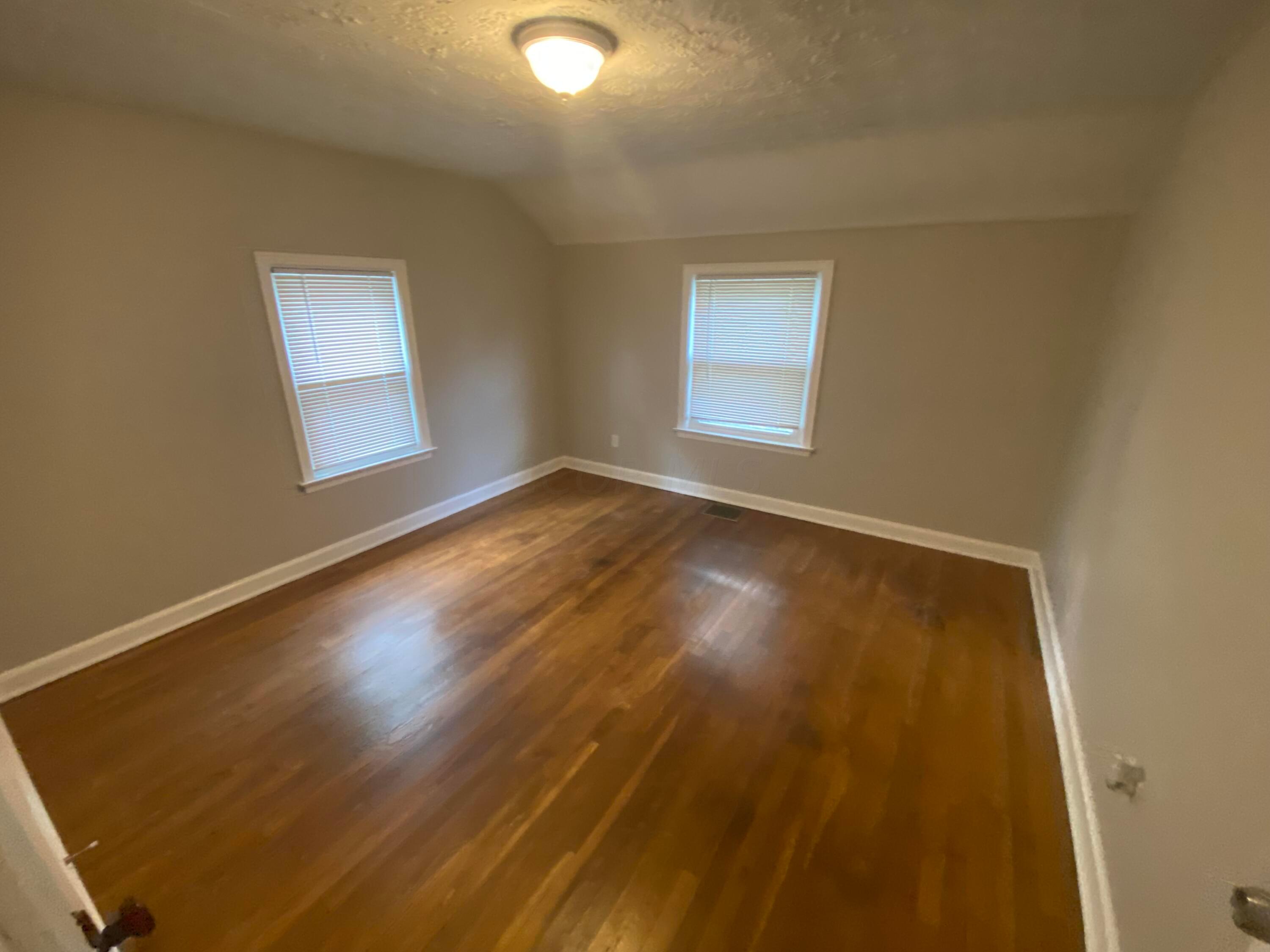 581 Crescent Road Property Photo 6
