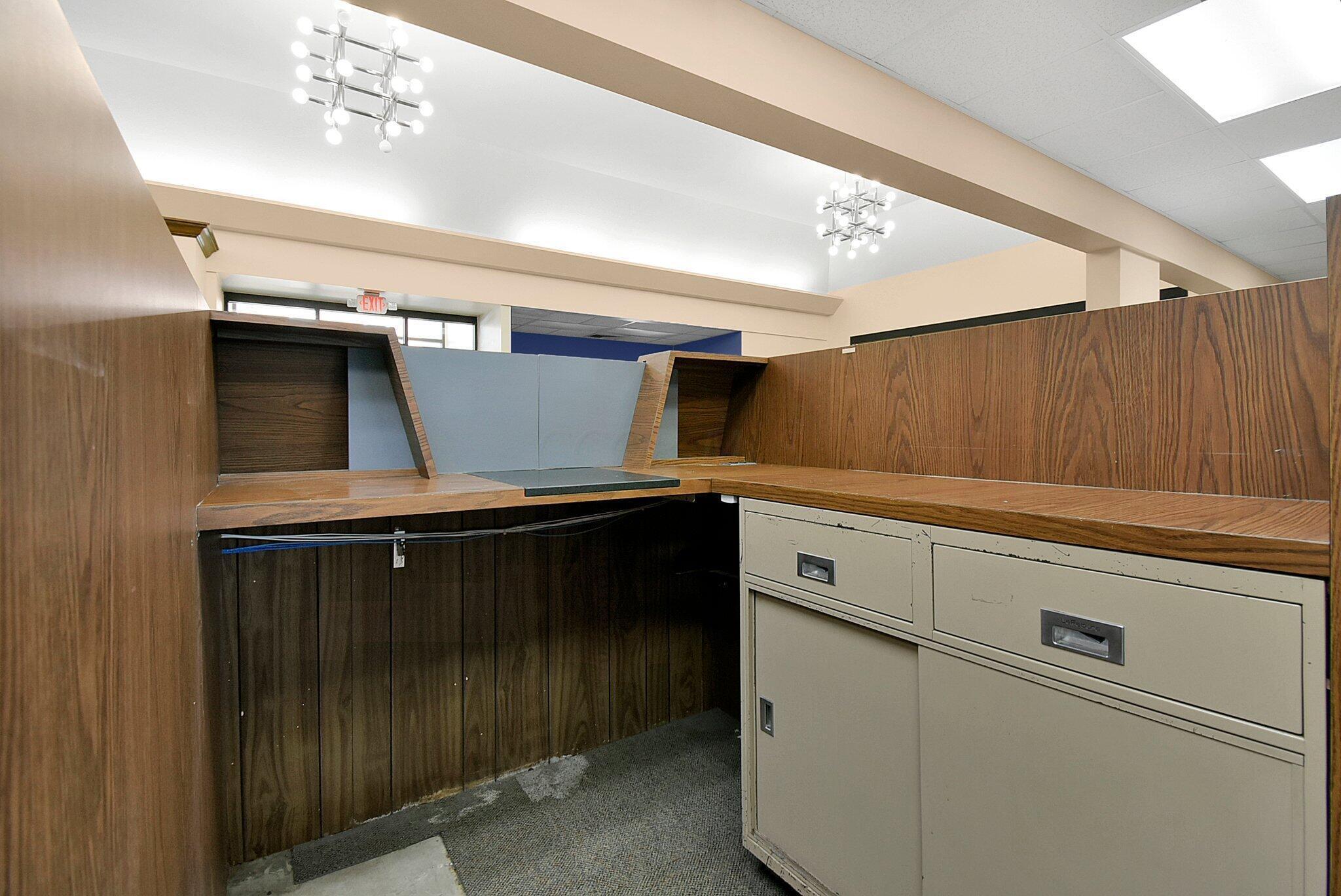 245 N Seltzer Street Property Photo 8