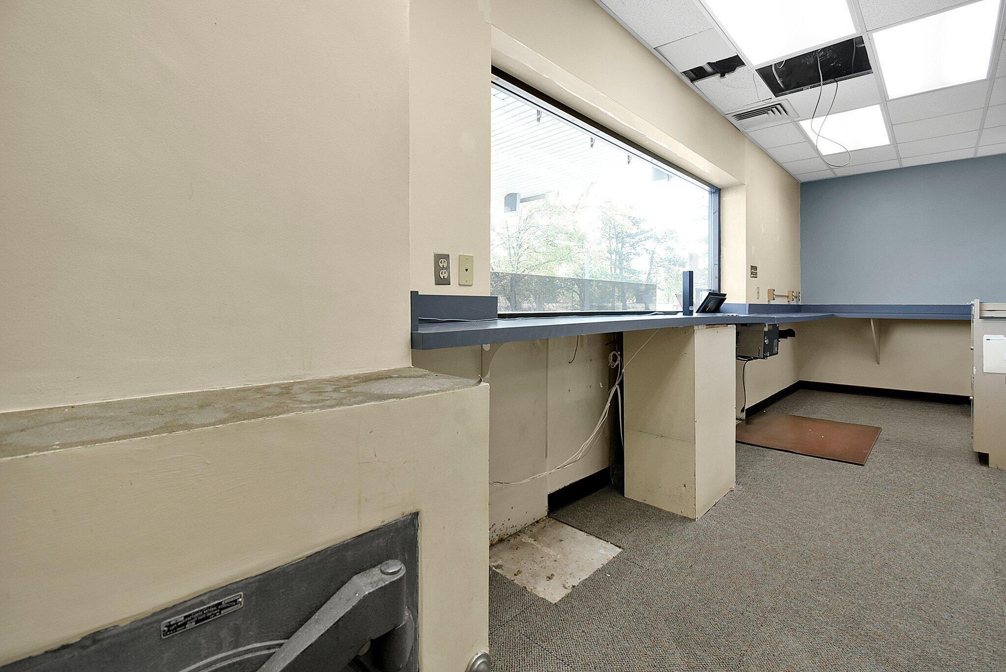 245 N Seltzer Street Property Photo 21