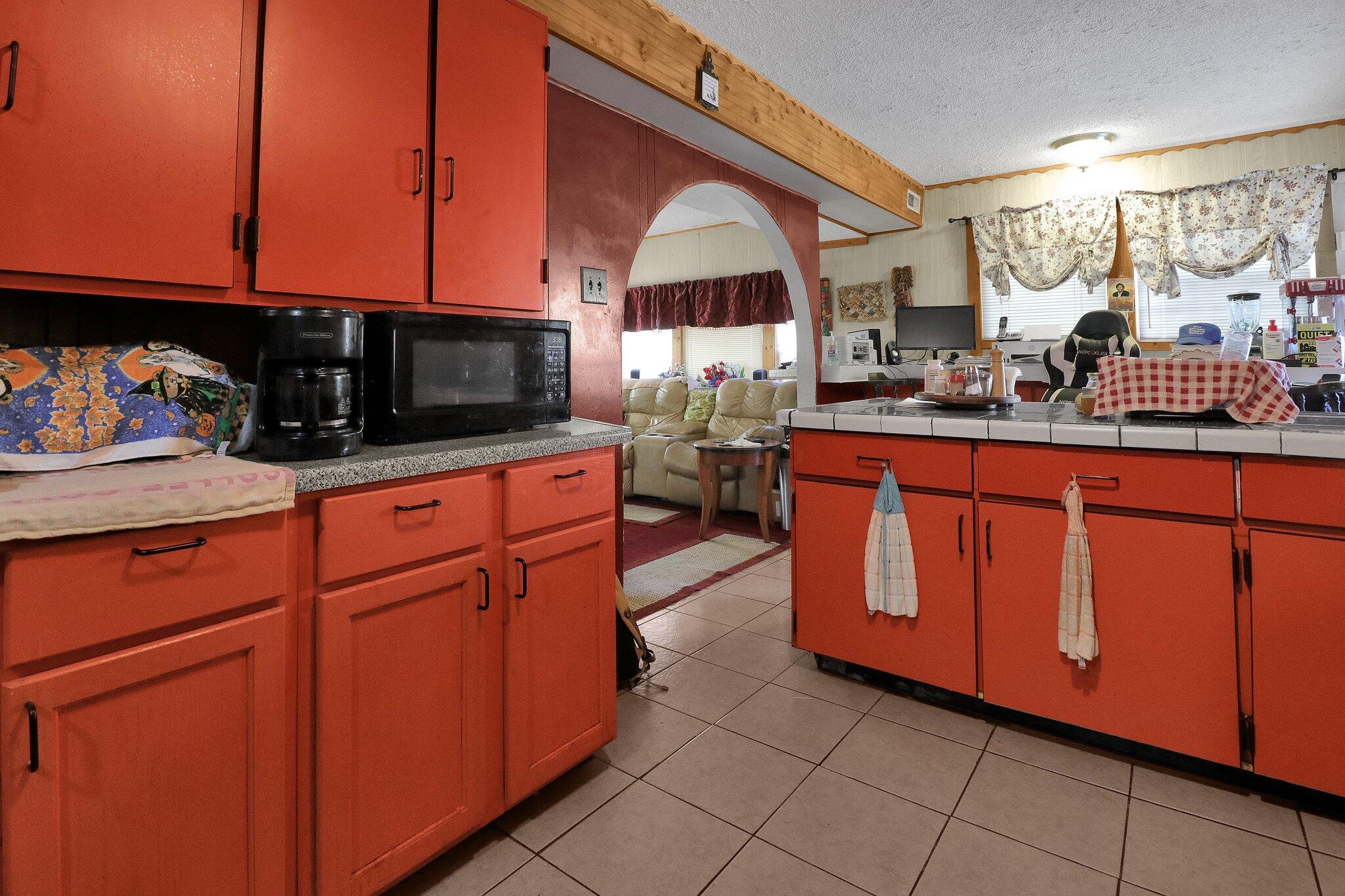 6512 Harriott Road Property Photo 6