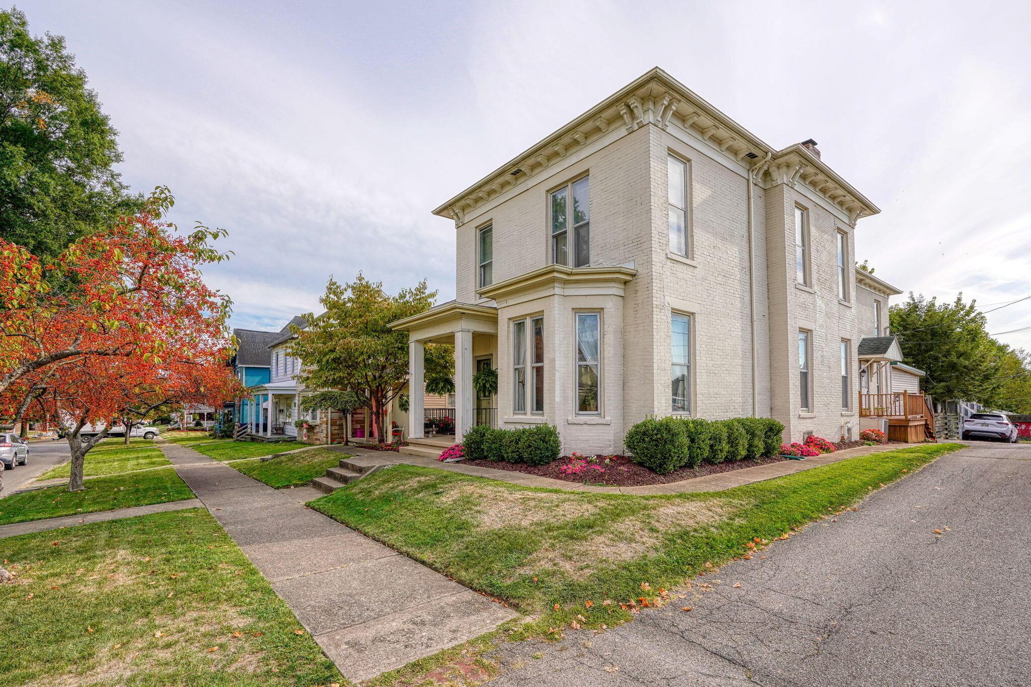327 Pearl Street Property Photo 5