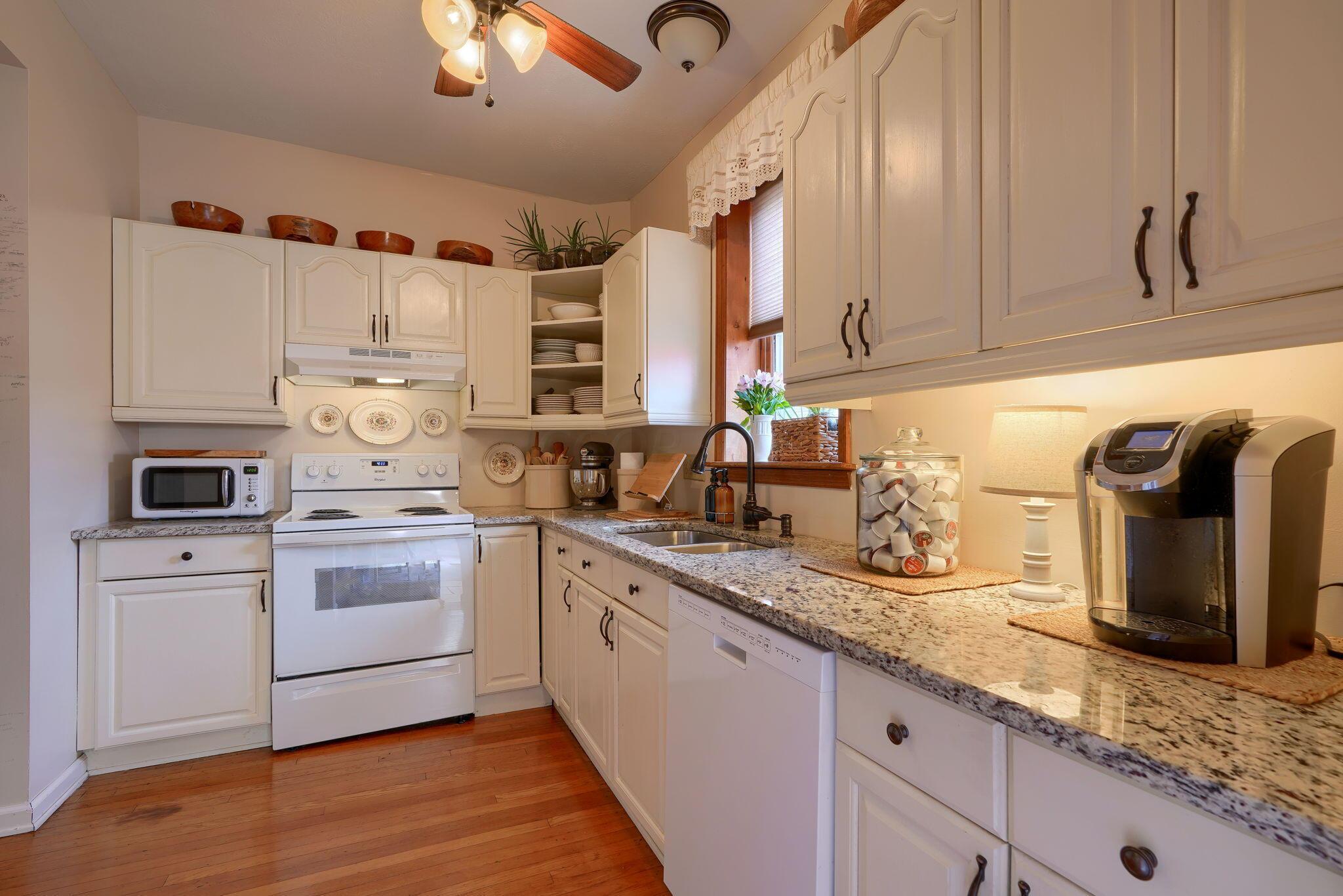 327 Pearl Street Property Photo 21