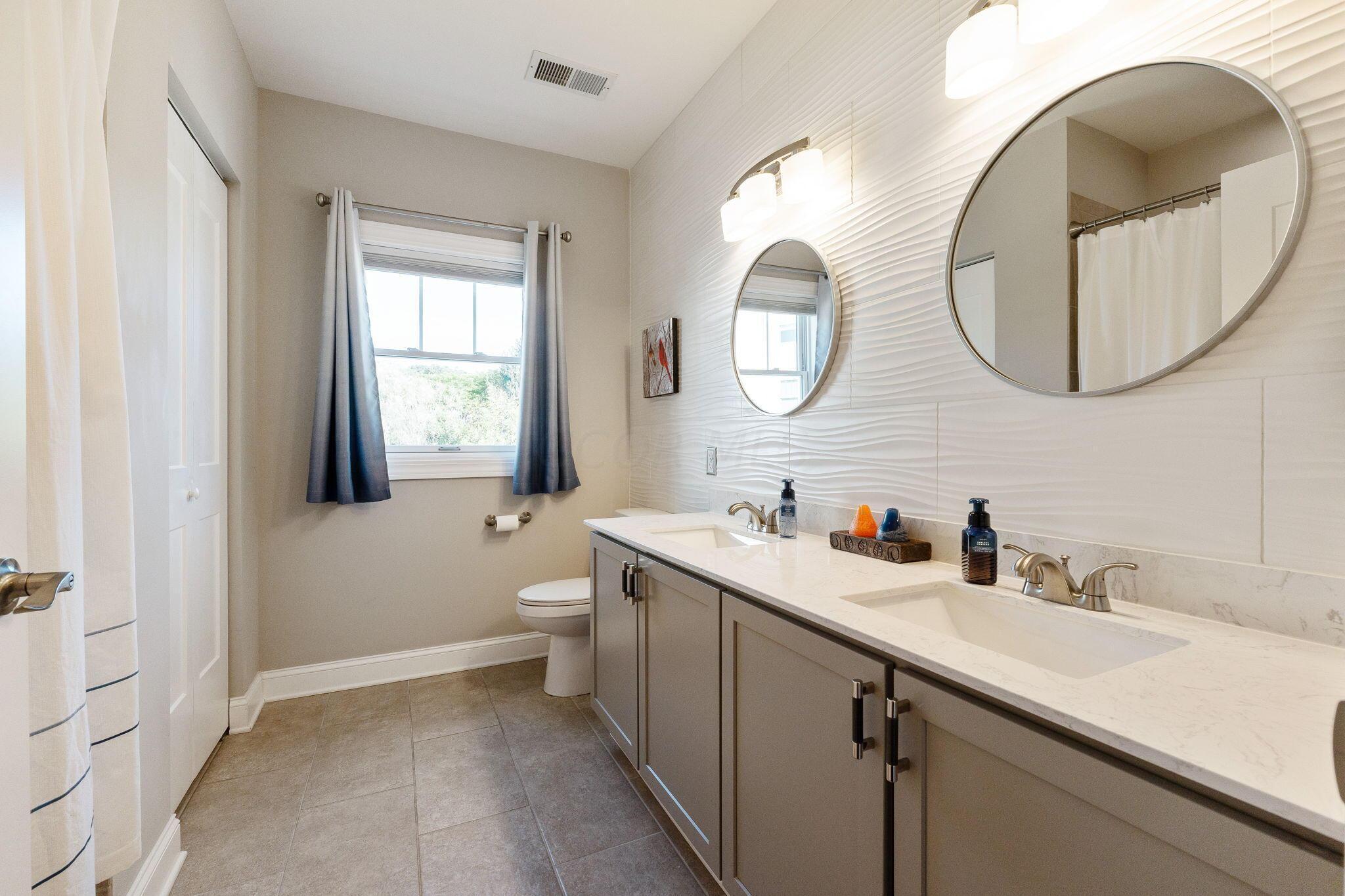 5317 Highpointe Lakes Drive, 205 Property Photo 42