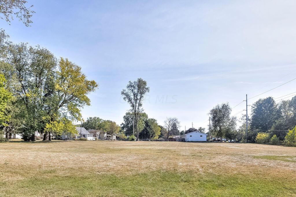 702 Coshocton Avenue Property Photo 8