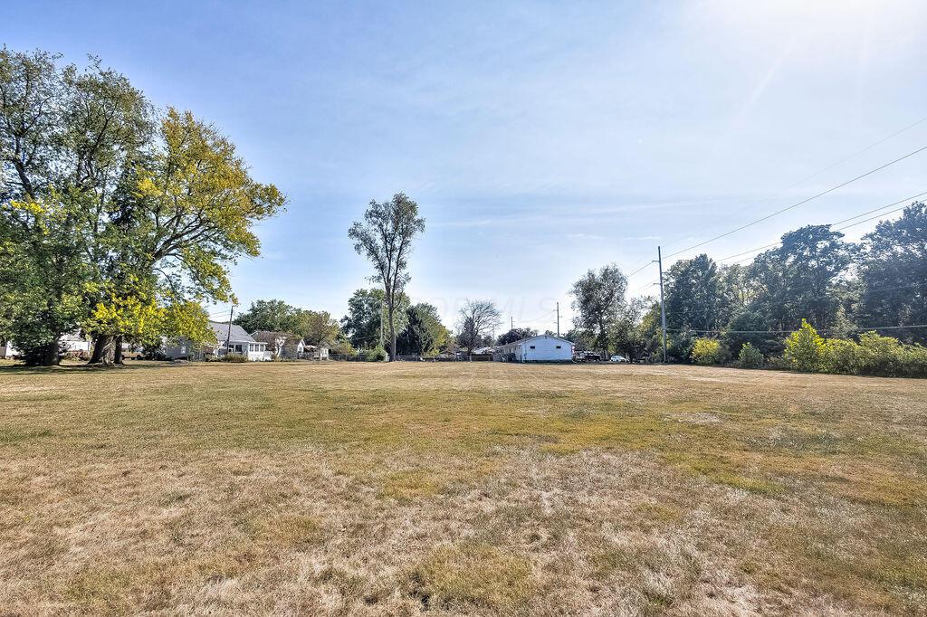 702 Coshocton Avenue Property Photo 11