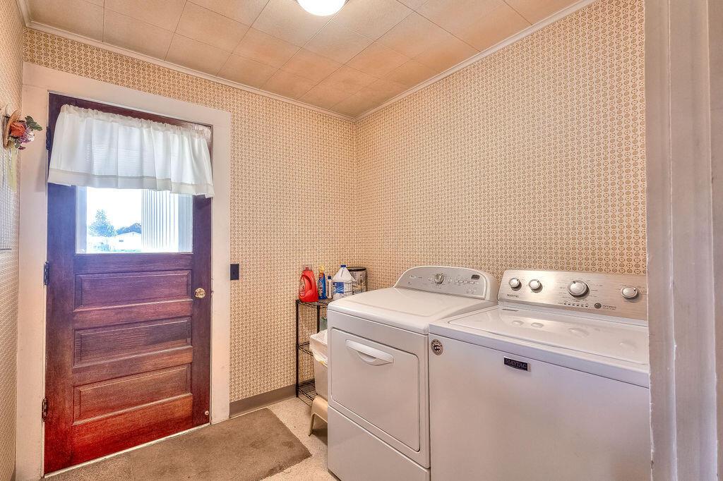 702 Coshocton Avenue Property Photo 16