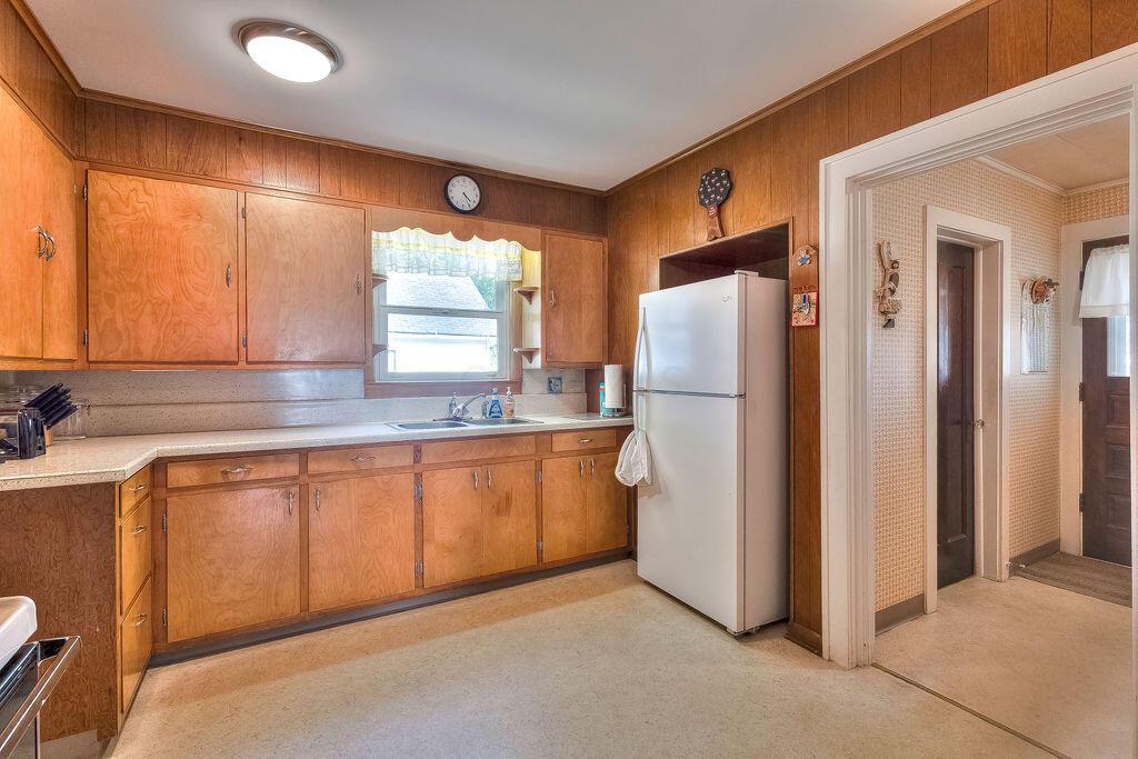 702 Coshocton Avenue Property Photo 19