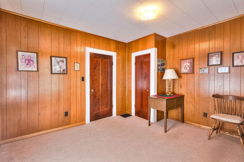 702 Coshocton Avenue Property Photo 31