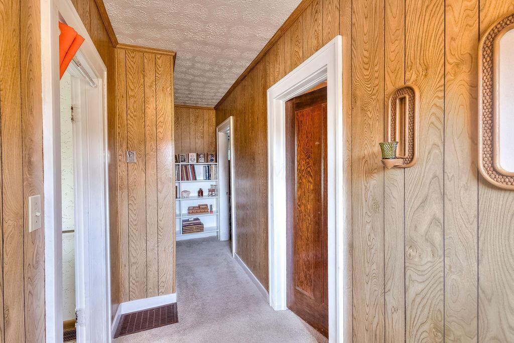 702 Coshocton Avenue Property Photo 40