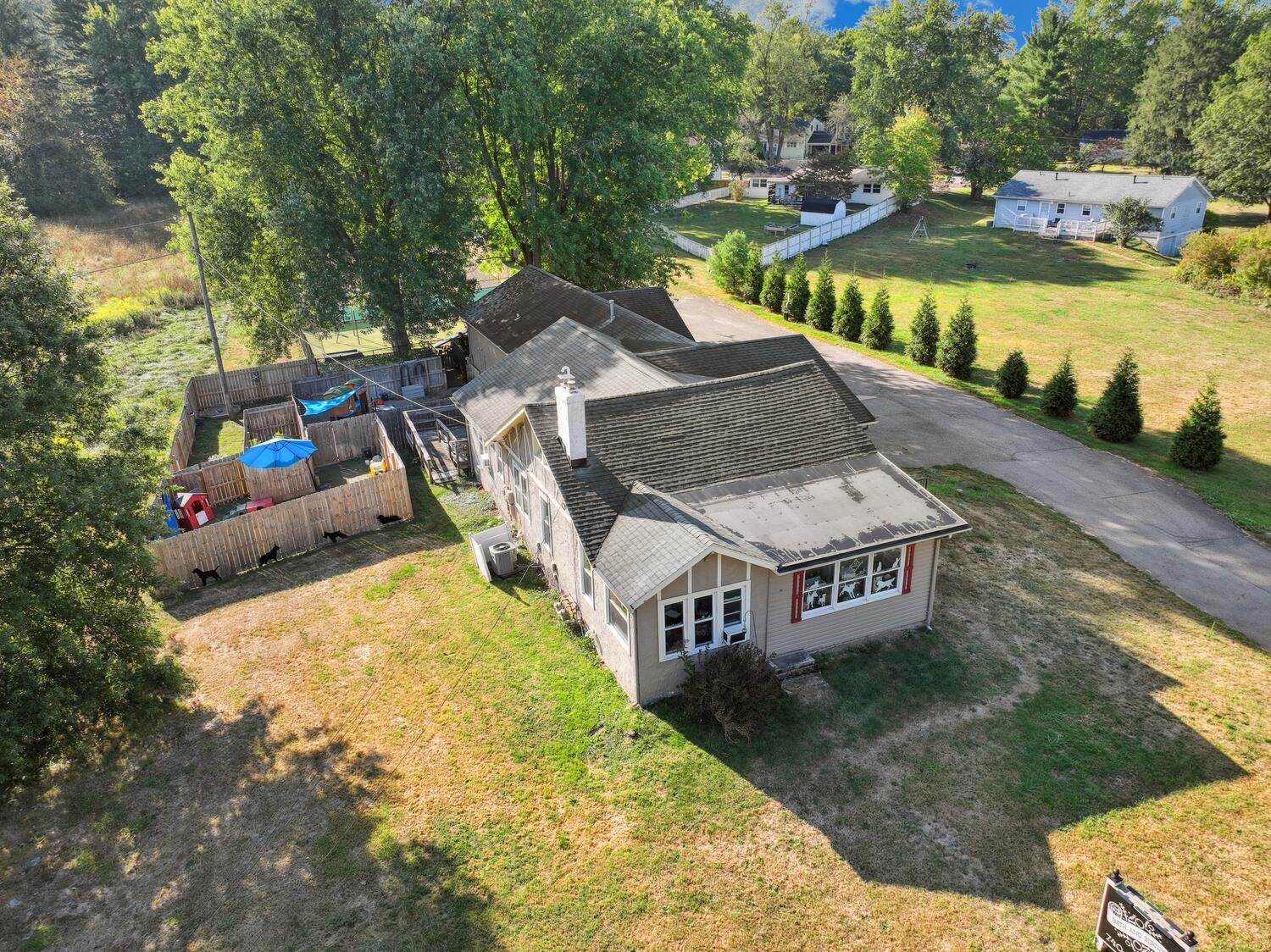 1805 Columbus Road Property Photo 4