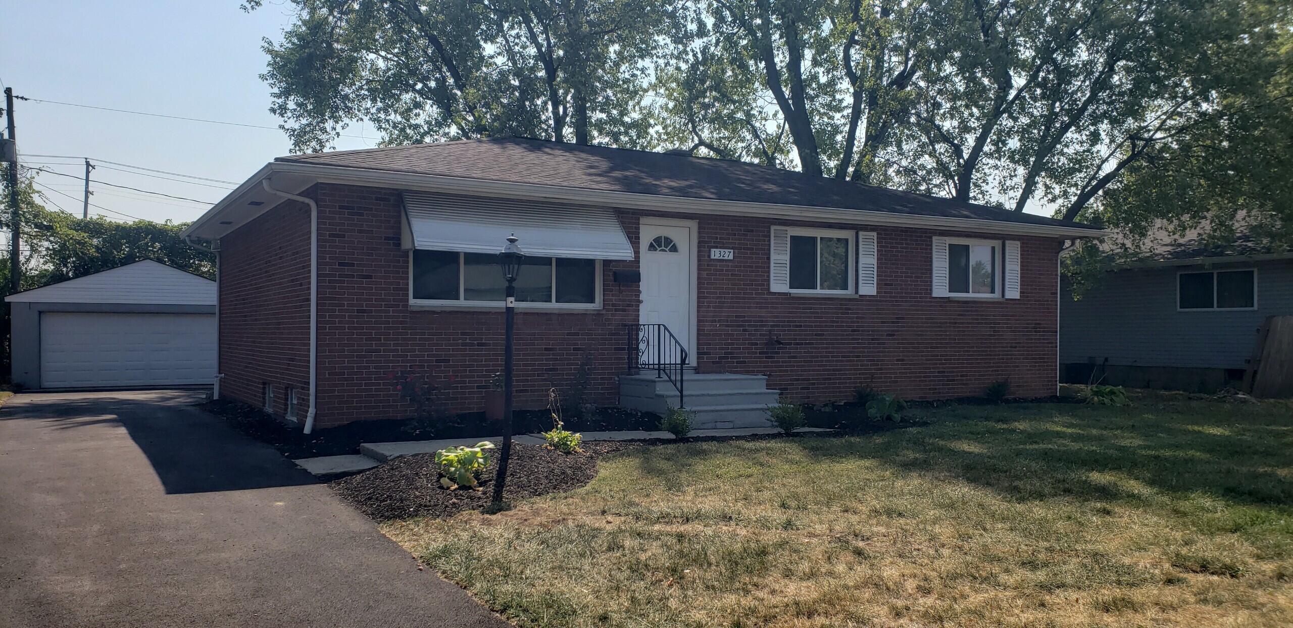 1327 Eldorn Drive Property Photo 4