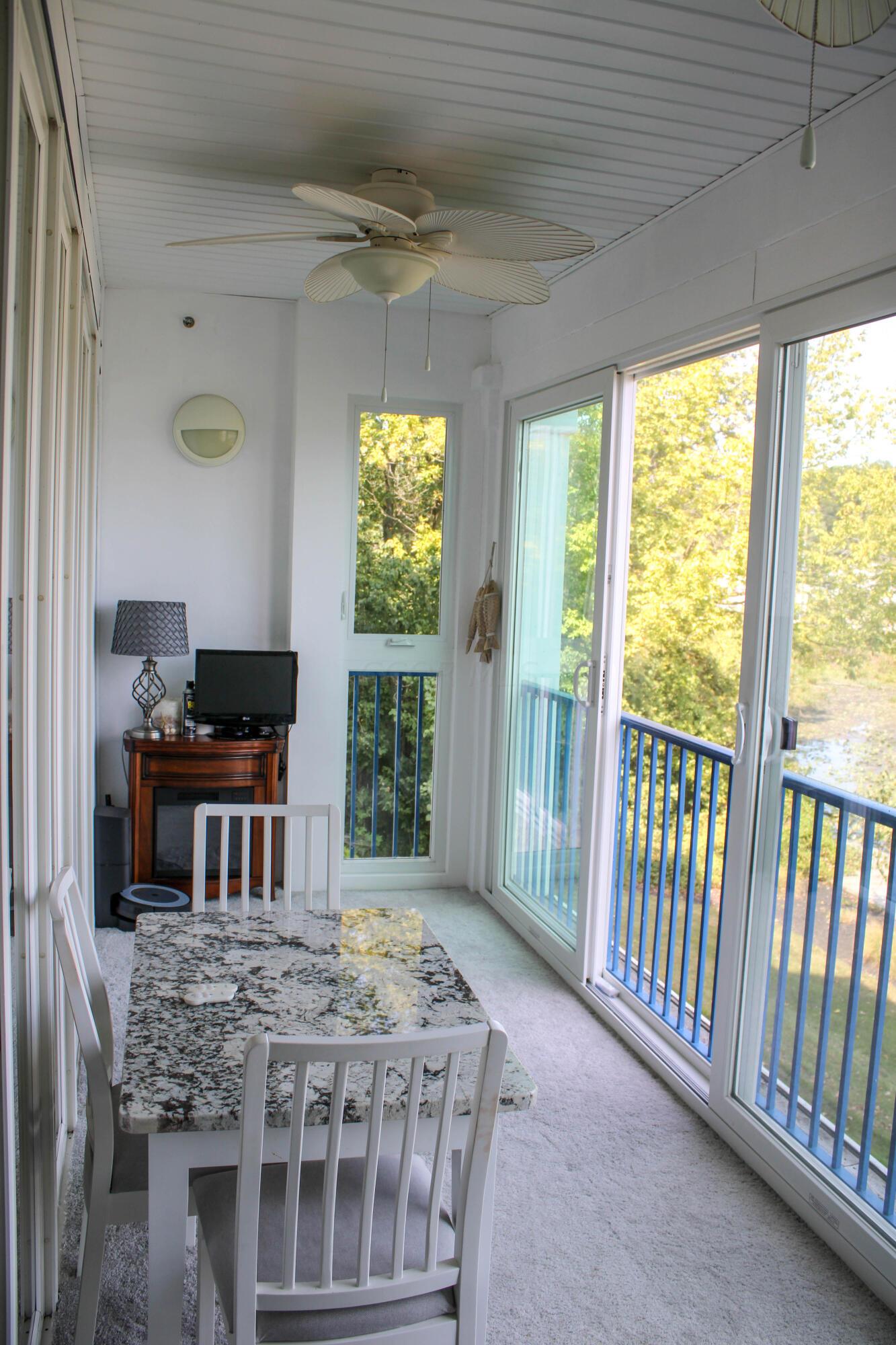 4401 Hunts Landing Road, 202 Property Photo 4