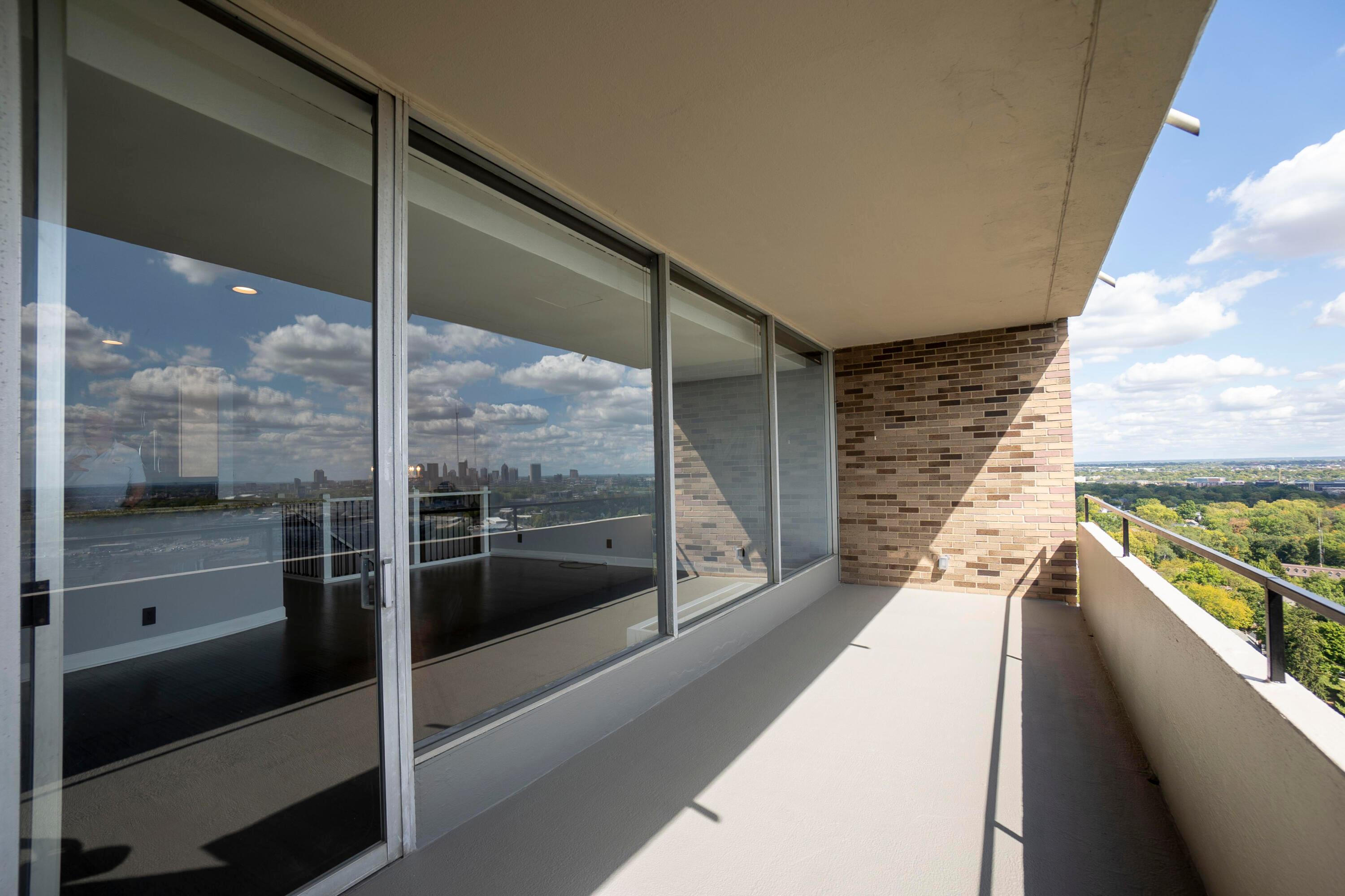 1000 Urlin Avenue, 2017 Property Photo 25