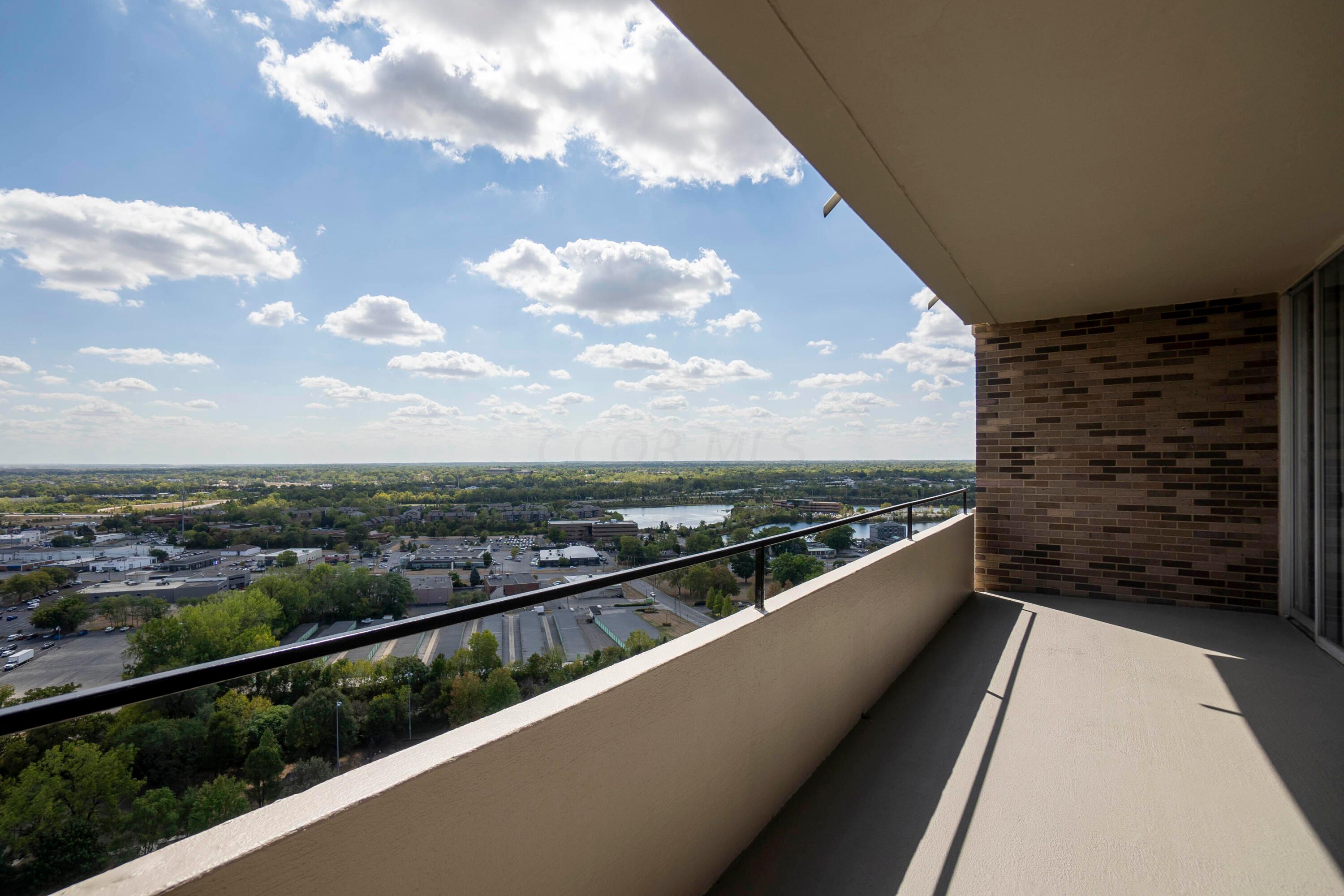 1000 Urlin Avenue, 2017 Property Photo 26