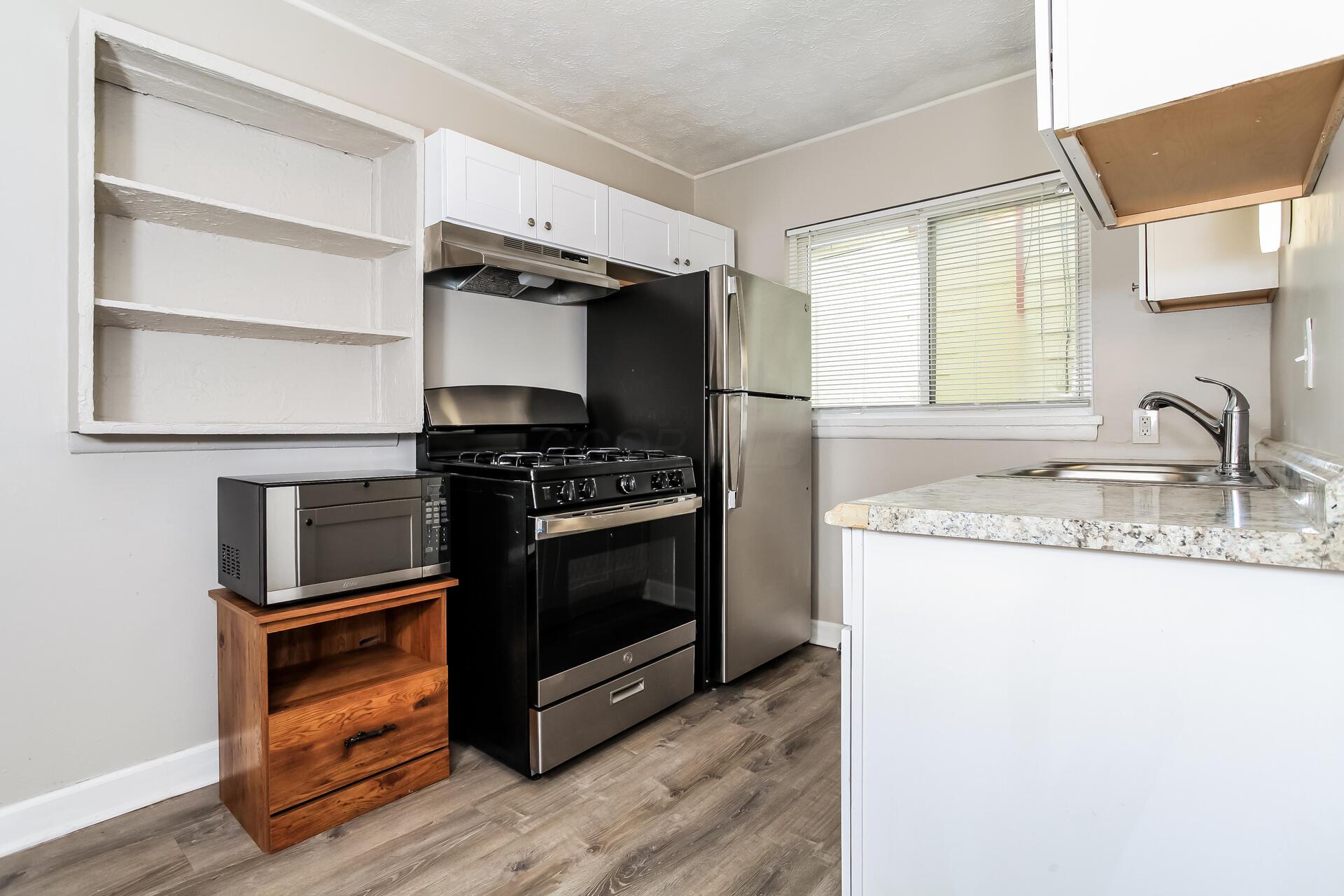 1328 Kent Street Property Photo 5