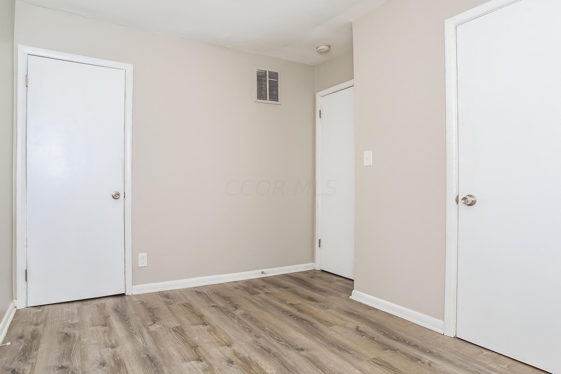 1328 Kent Street Property Photo 10