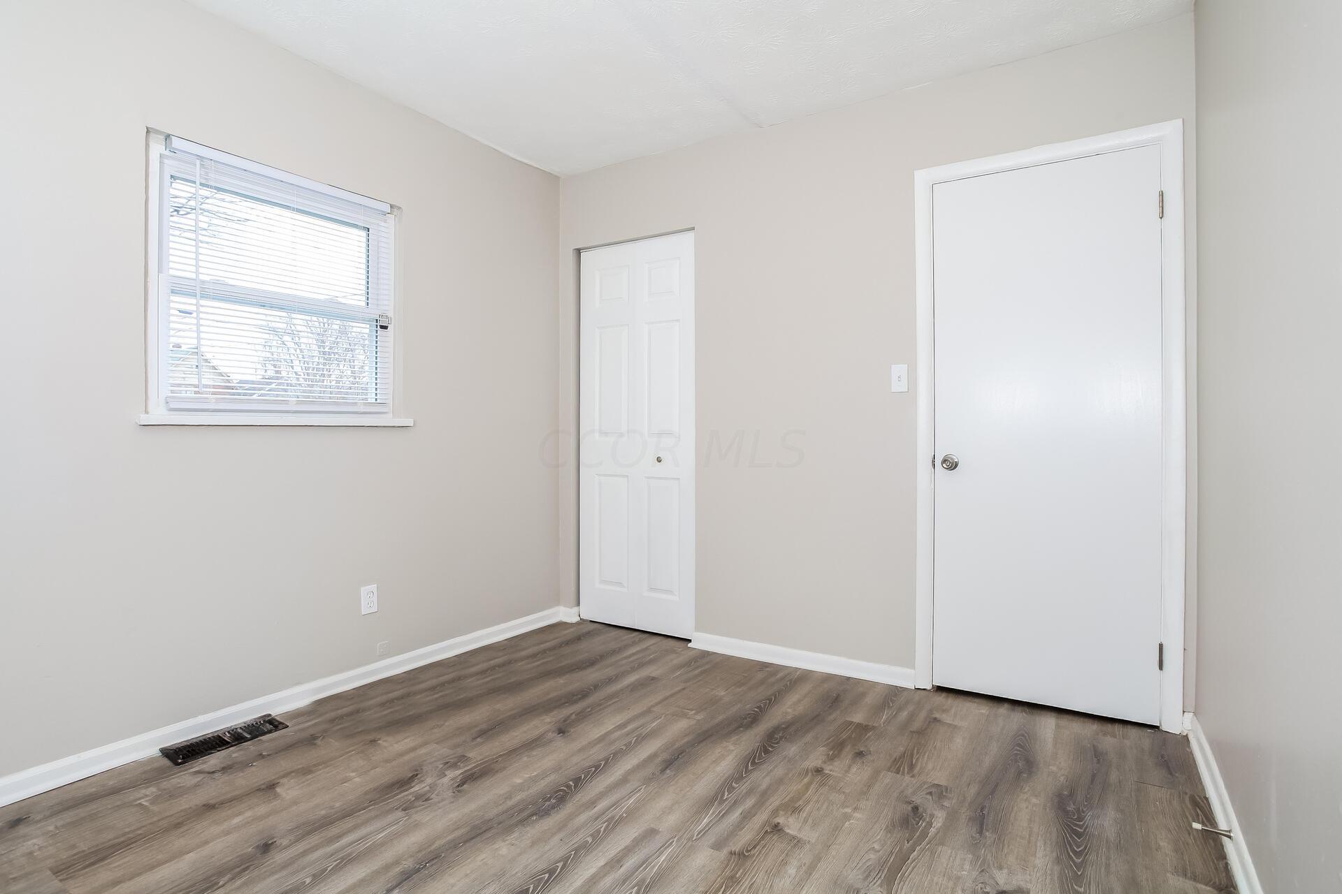 1328 Kent Street Property Photo 12