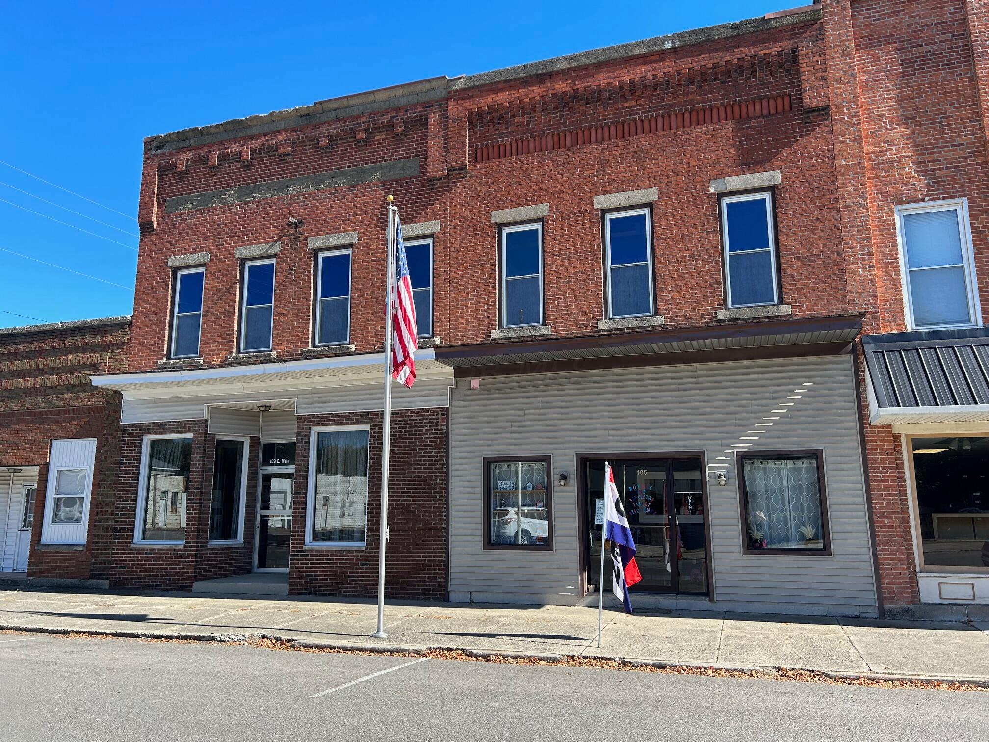 103 E Main Street Property Photo