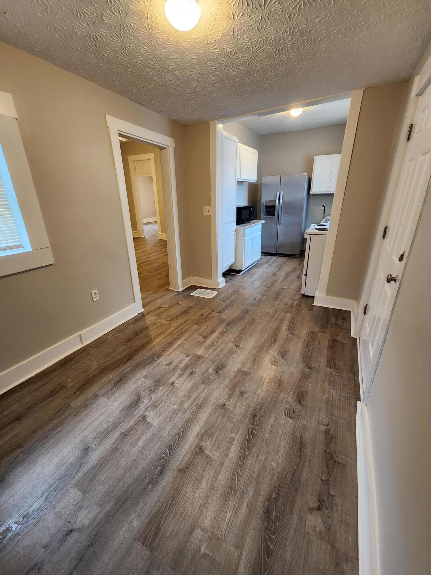 138 S Wheatland Avenue Property Photo 18
