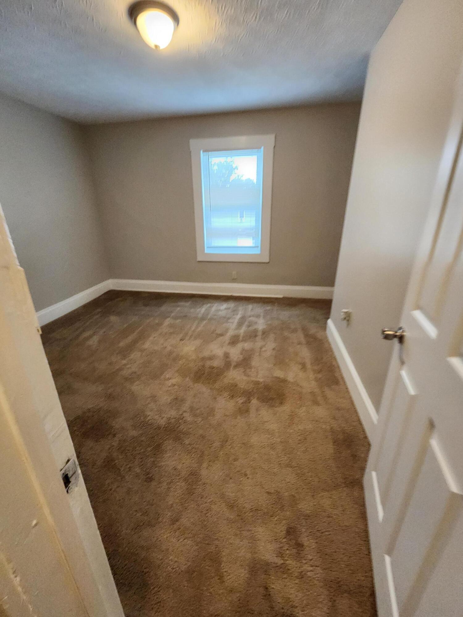 138 S Wheatland Avenue Property Photo 27