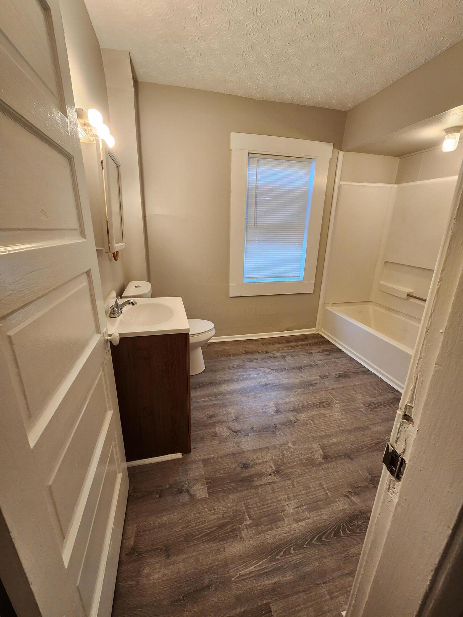 138 S Wheatland Avenue Property Photo 30