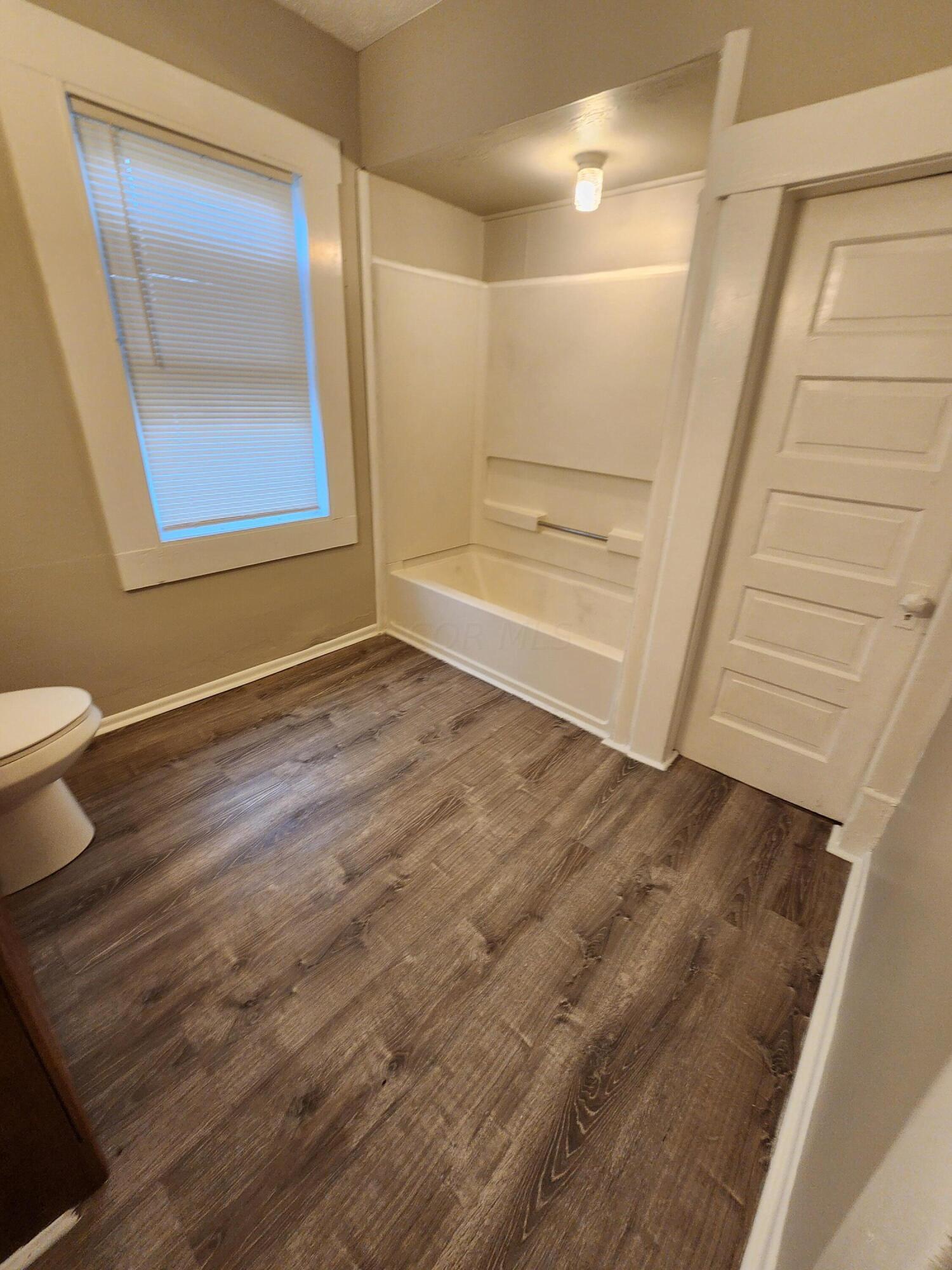 138 S Wheatland Avenue Property Photo 31