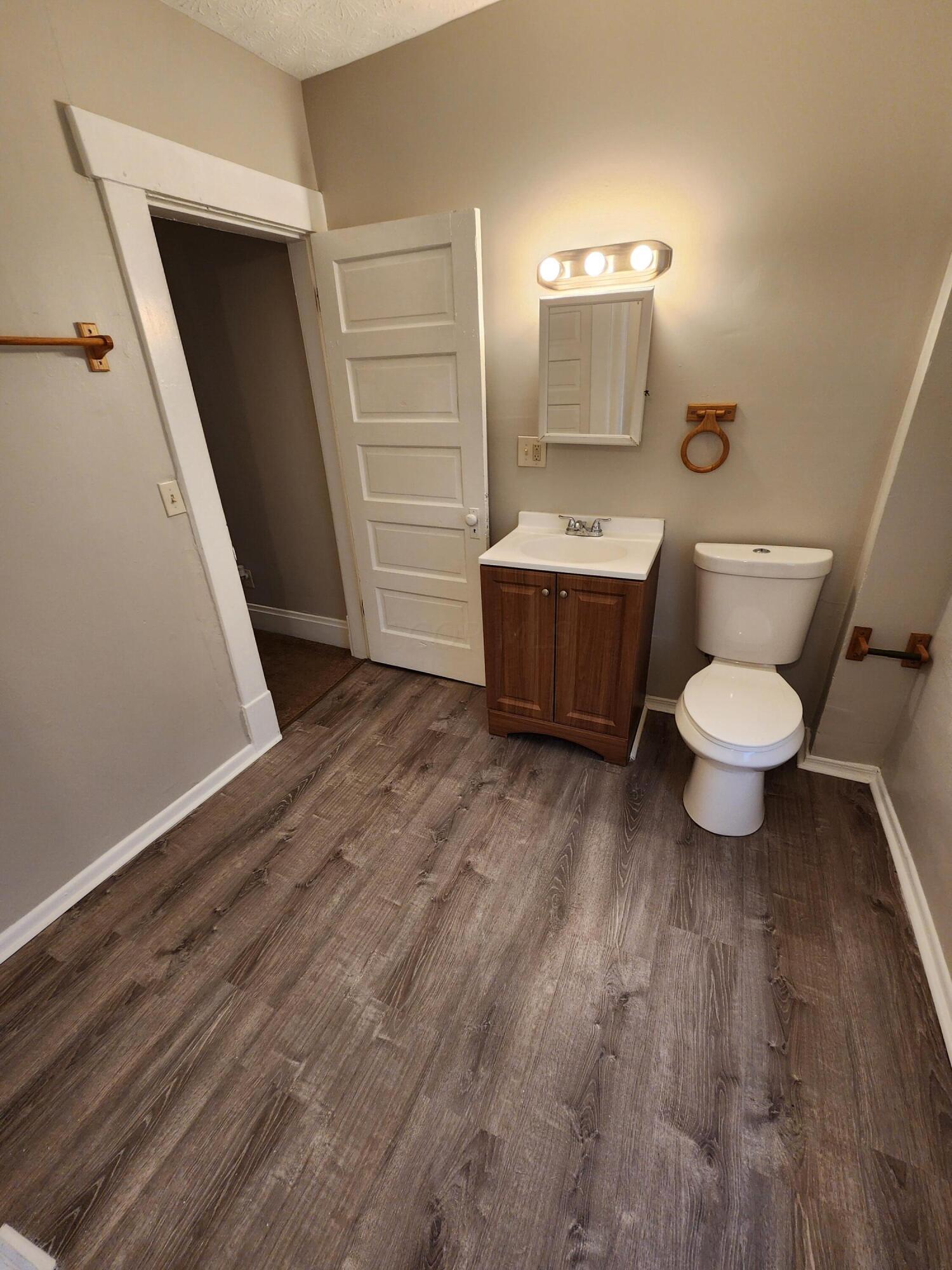 138 S Wheatland Avenue Property Photo 32