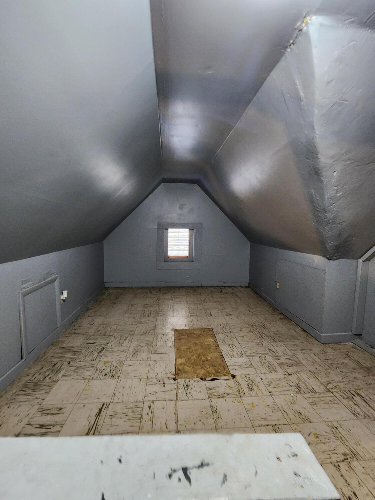 138 S Wheatland Avenue Property Photo 35