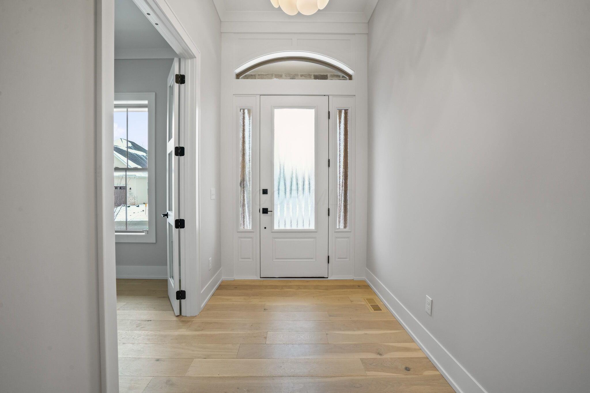 6192 Garden Loop Property Photo 5
