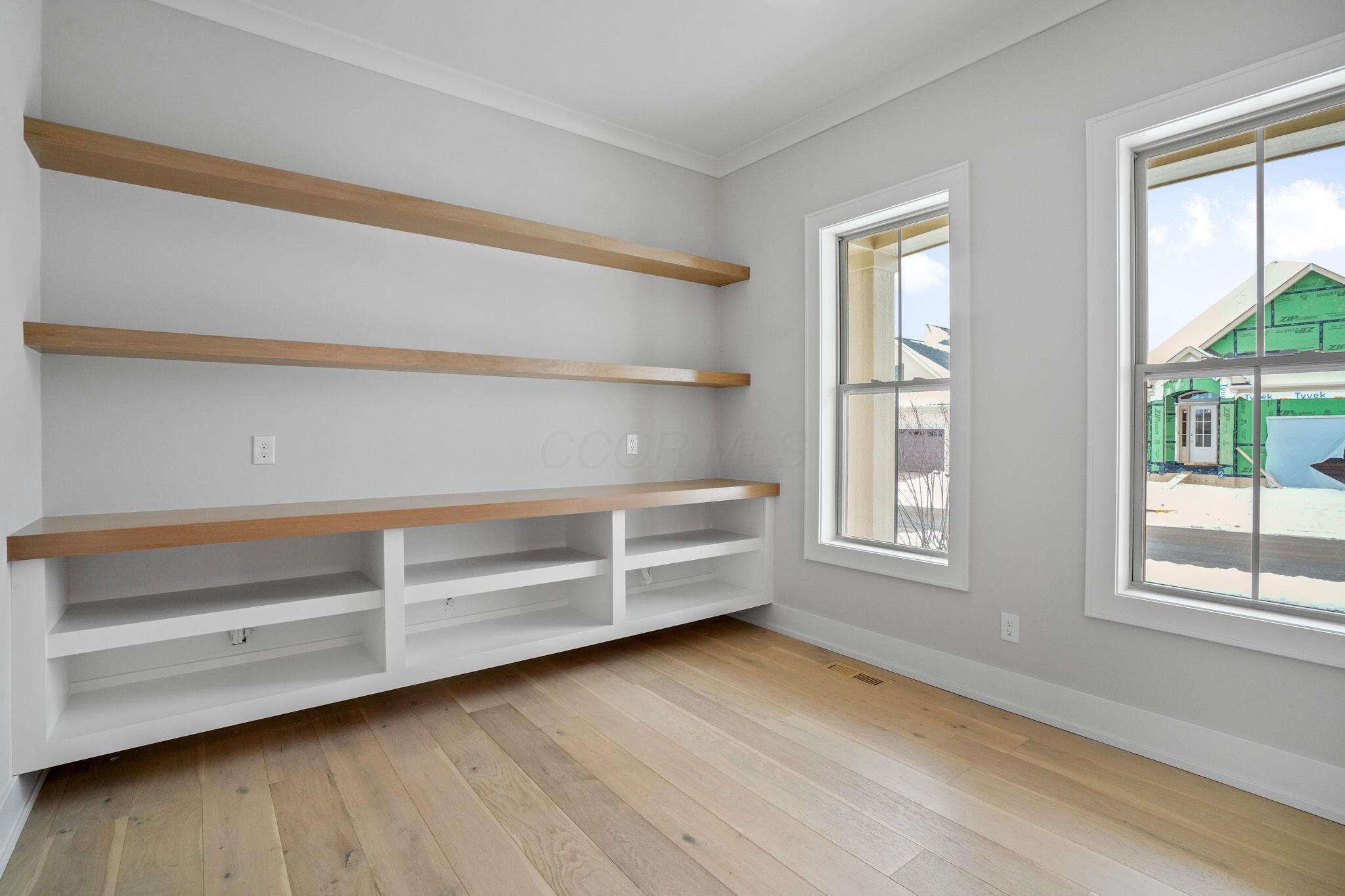 6192 Garden Loop Property Photo 8