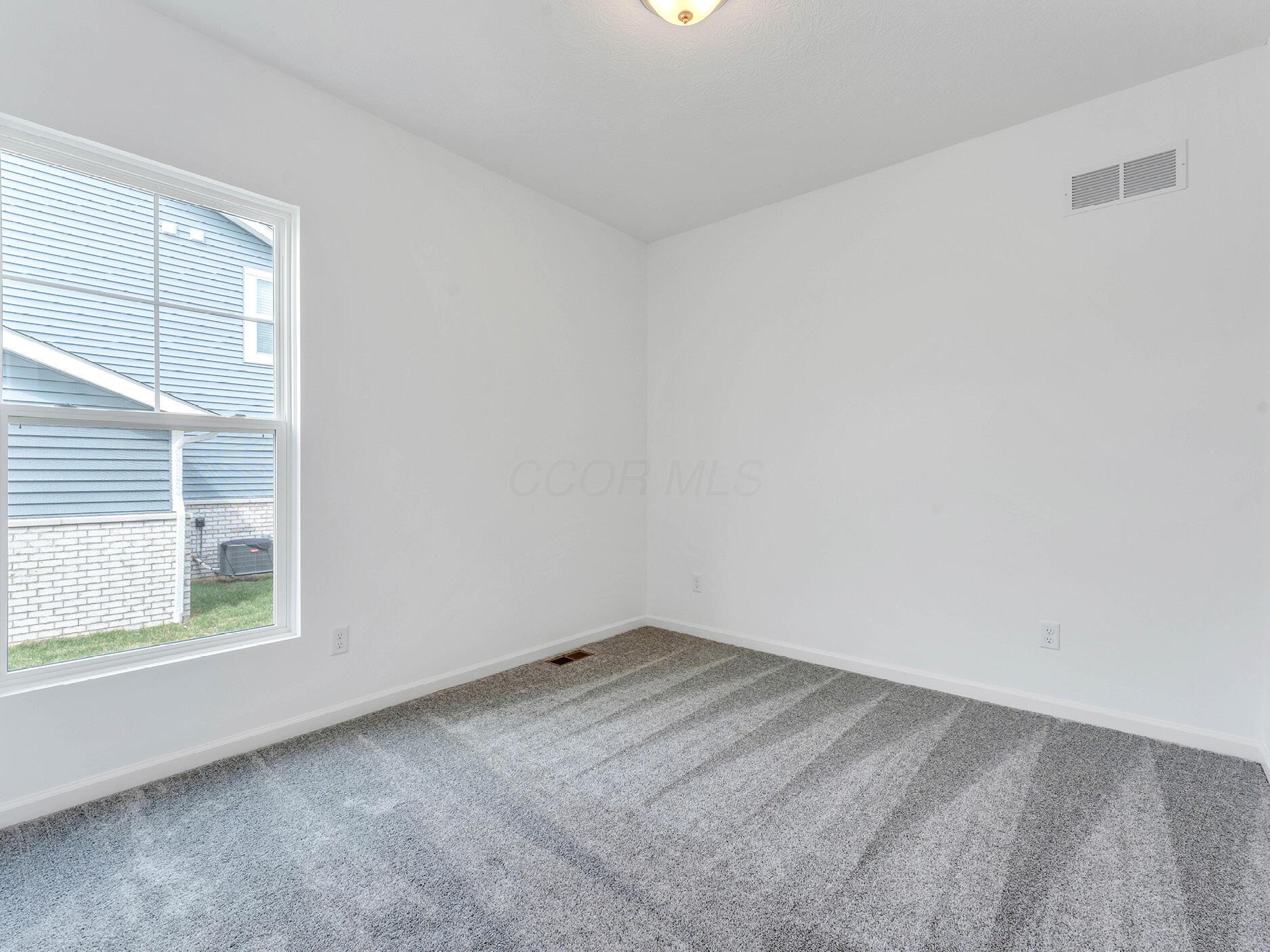 8984 Meadowlark Drive Property Photo 9