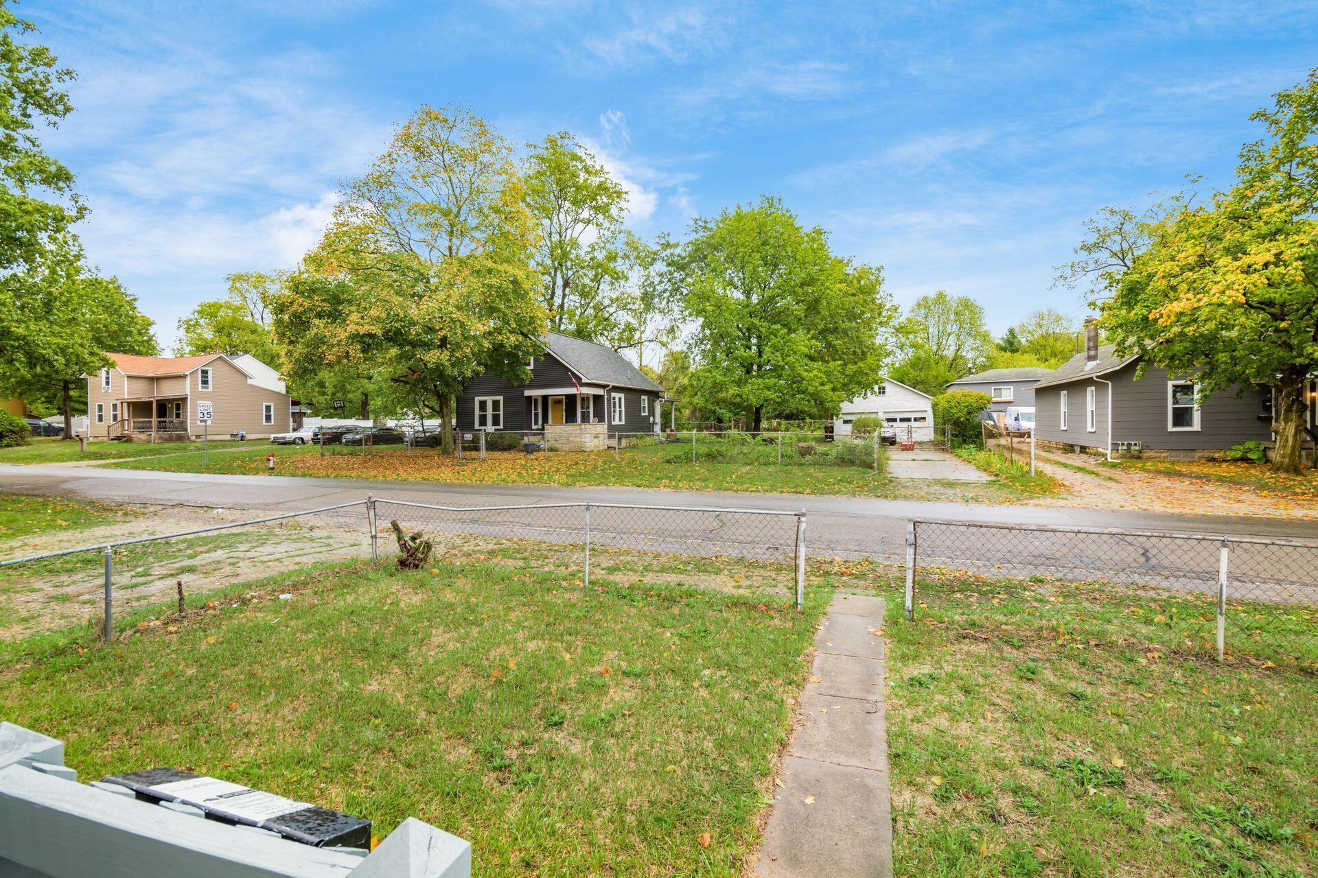 2789 Berrell Avenue Property Photo 3