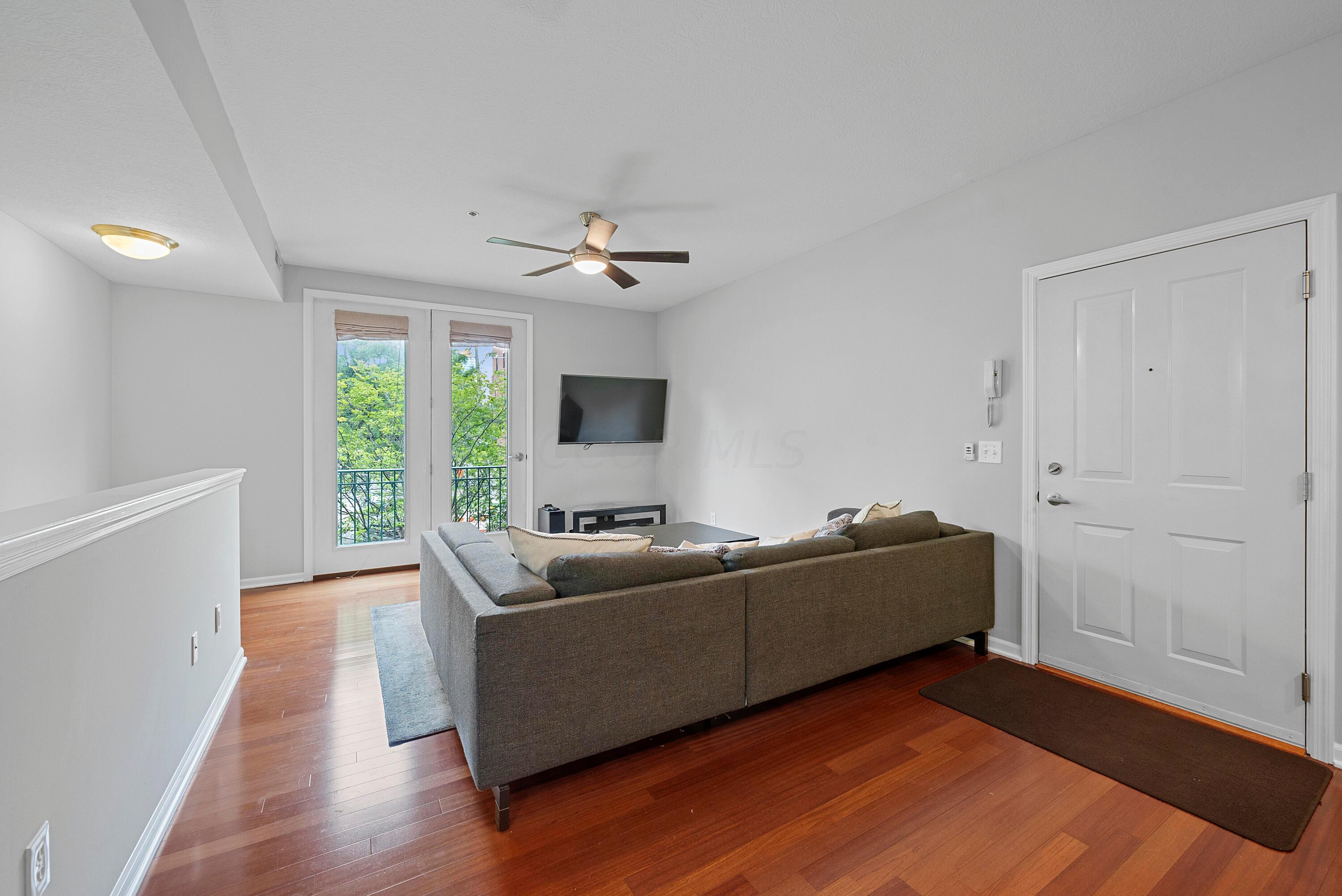 123 E Noble Street, 1 Property Photo 3