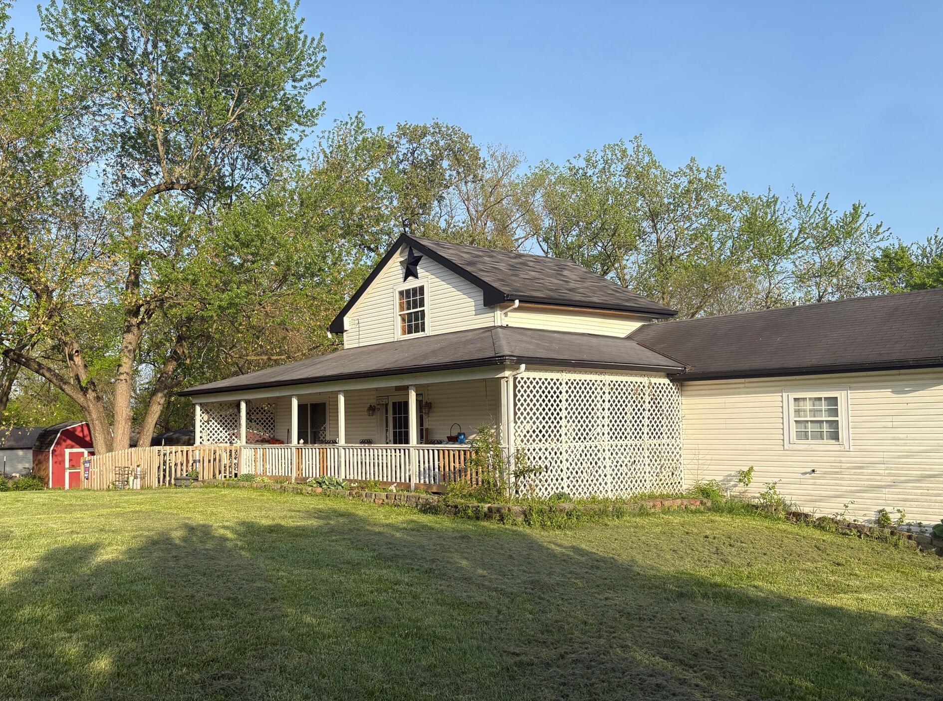 1735 Dyer Road Property Photo 1