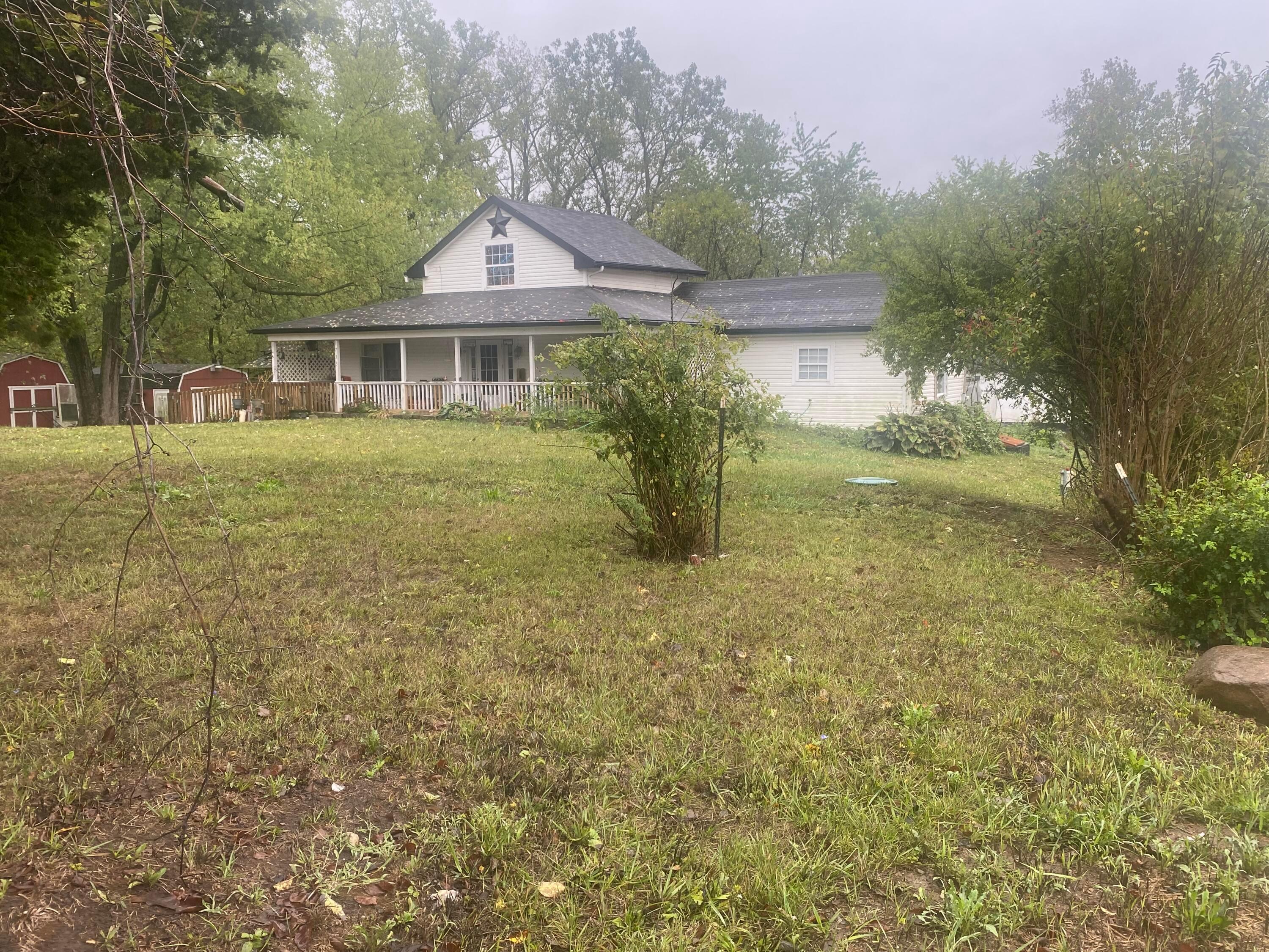 1735 Dyer Road Property Photo 3