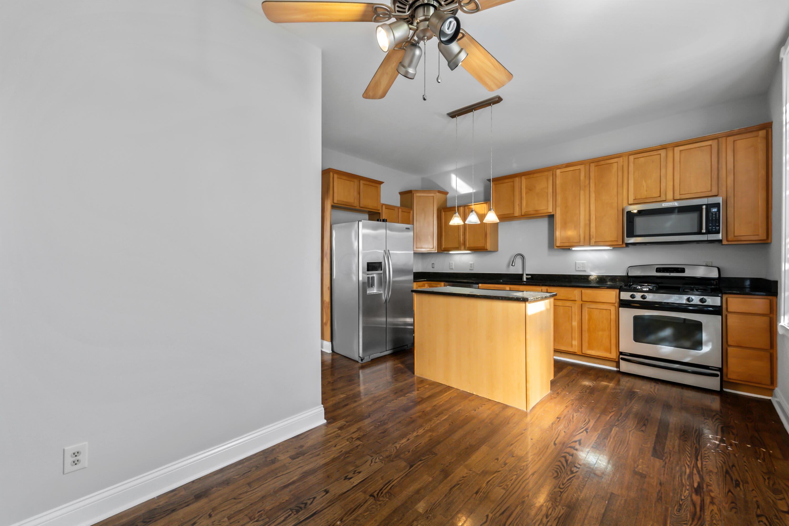 1 Park Place Property Photo 25