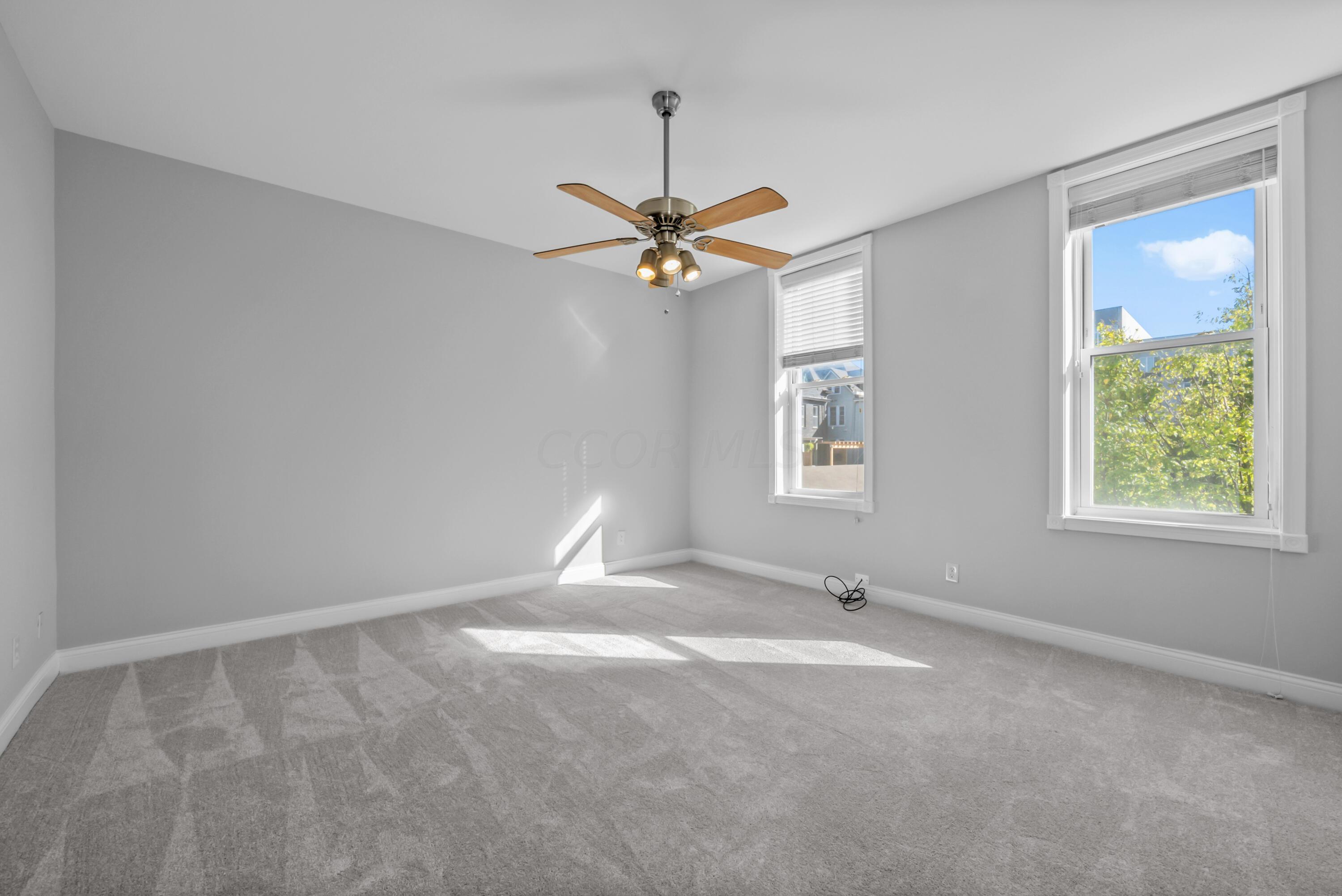 1 Park Place Property Photo 26