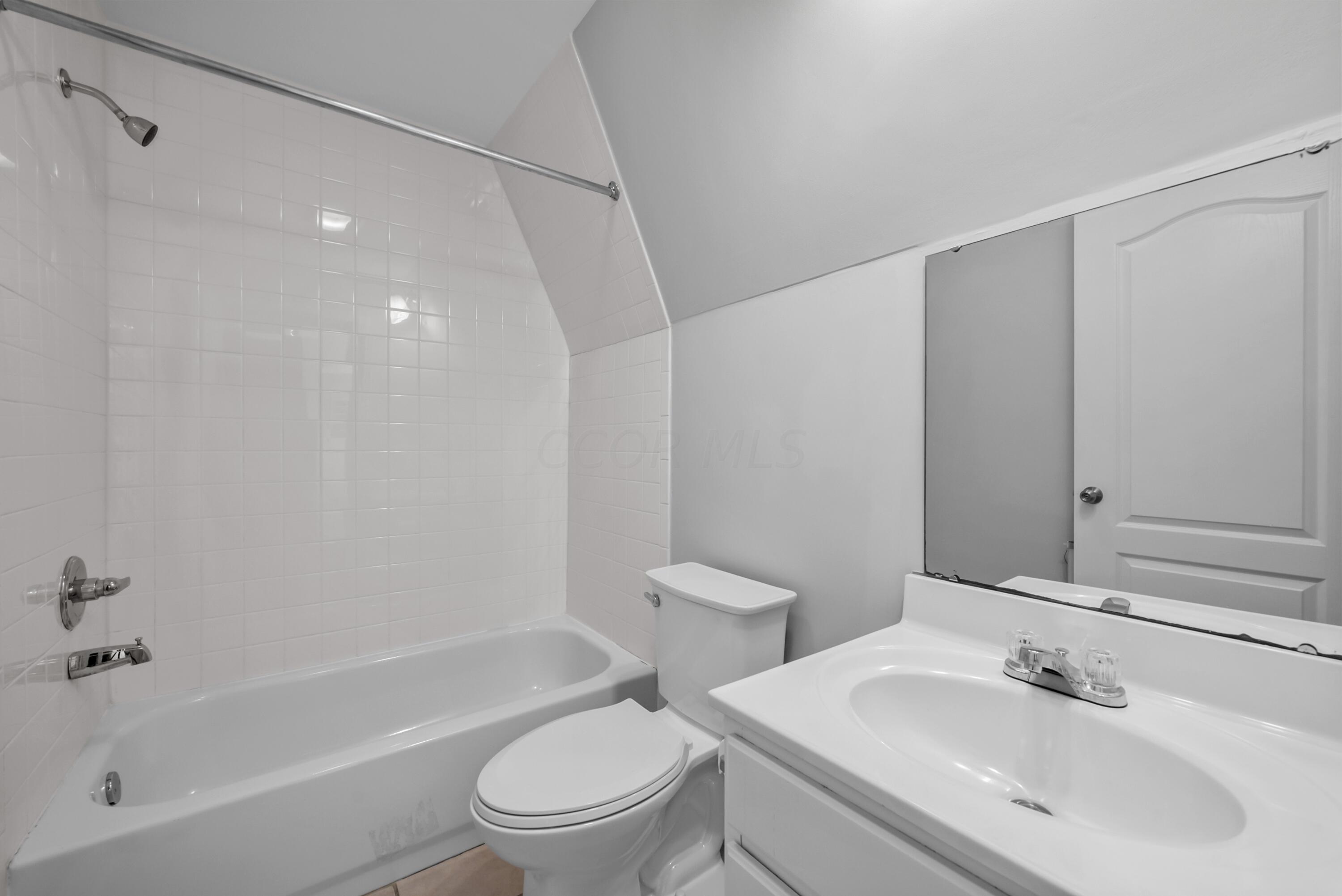 1 Park Place Property Photo 42