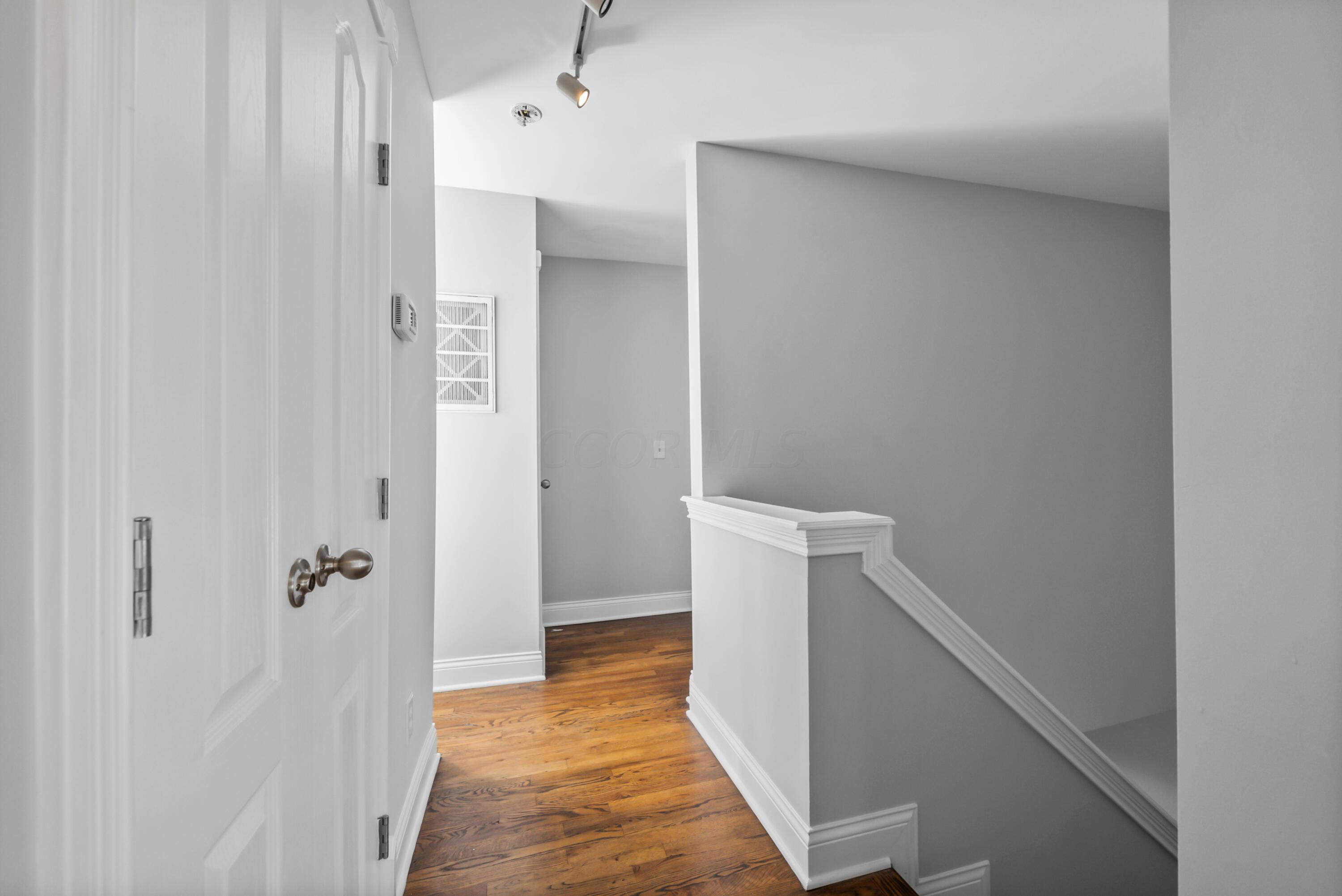 1 Park Place Property Photo 43