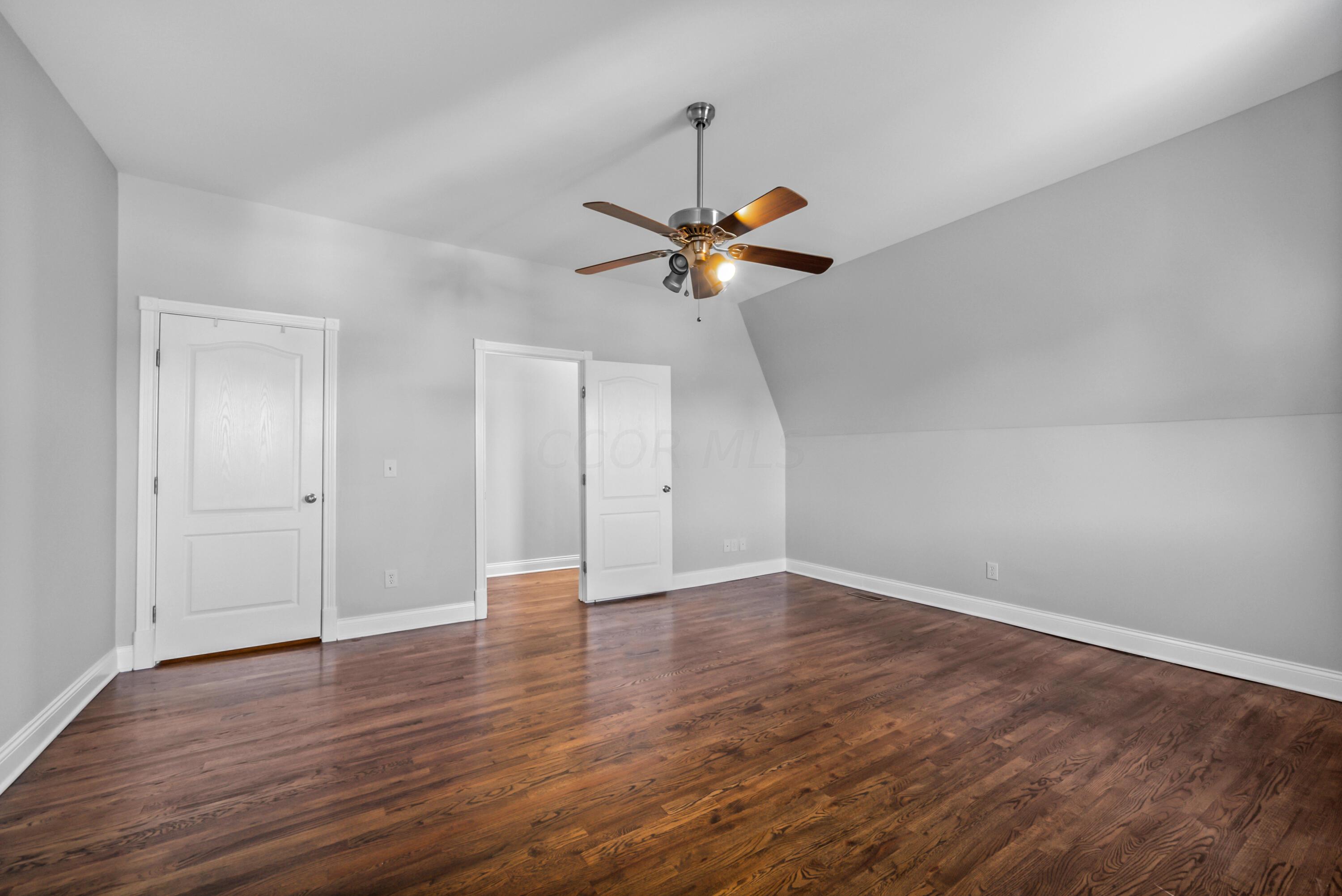 1 Park Place Property Photo 46