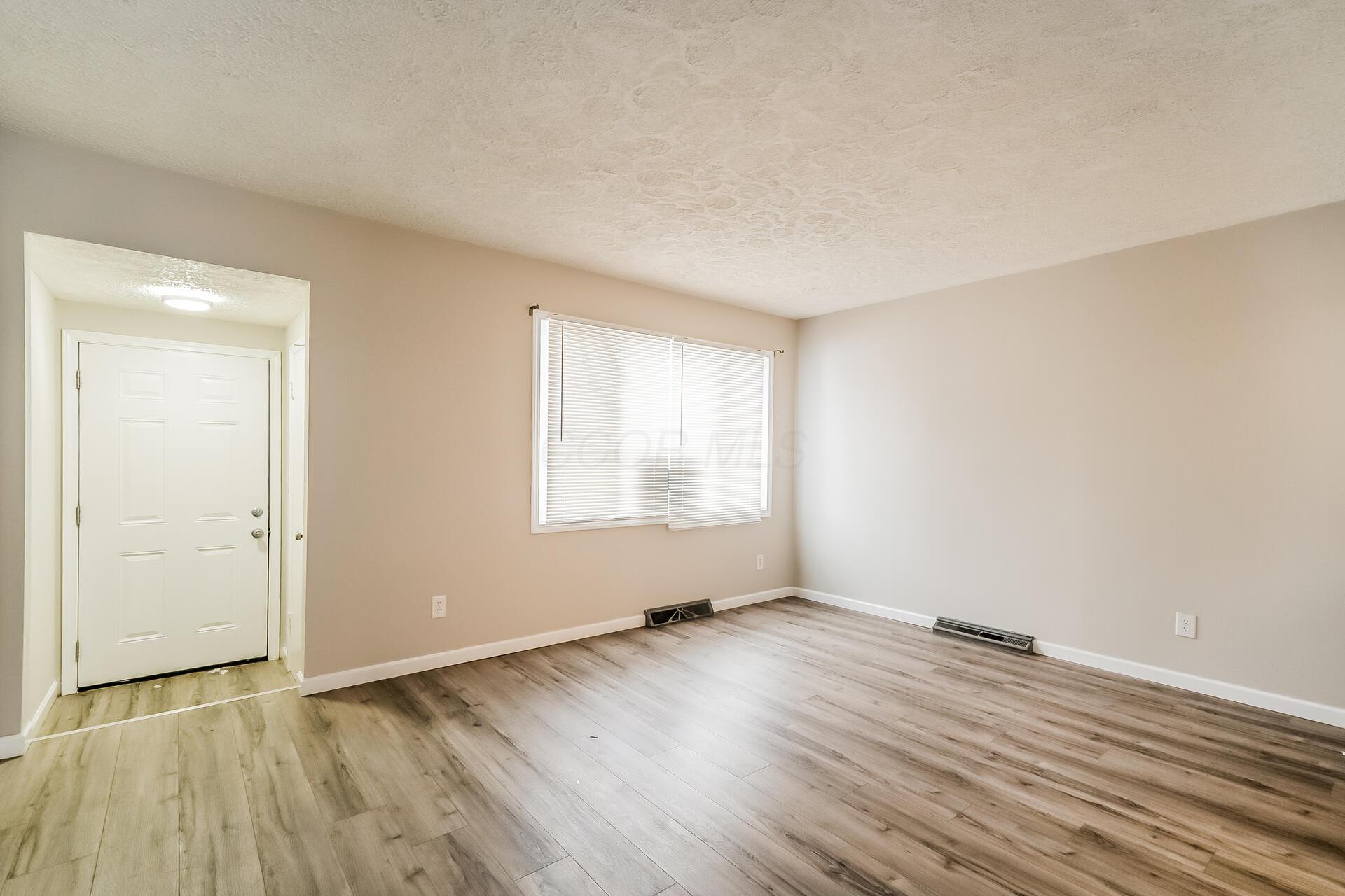 990 Reeb Avenue Property Photo 3