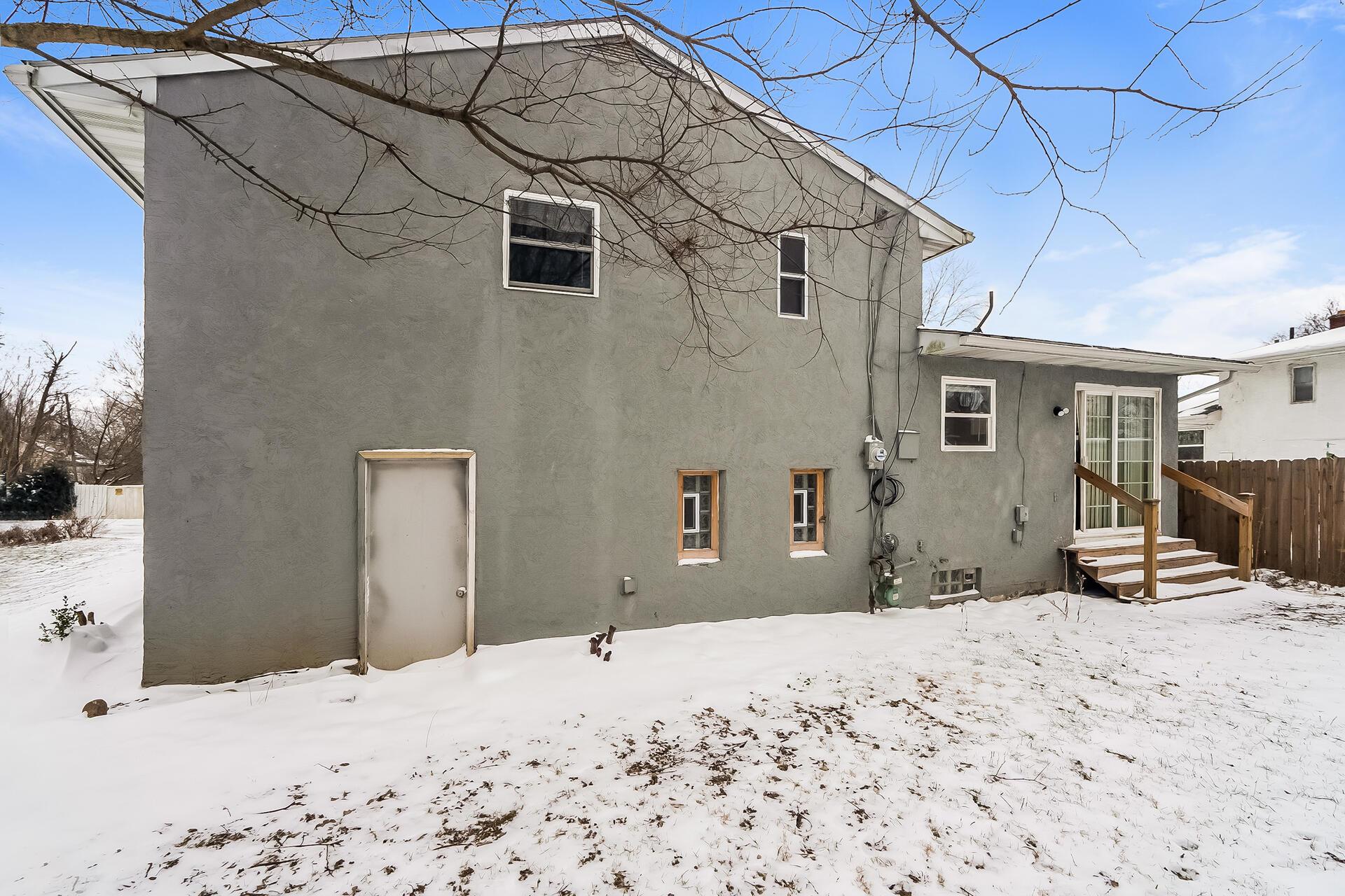 990 Reeb Avenue Property Photo 15