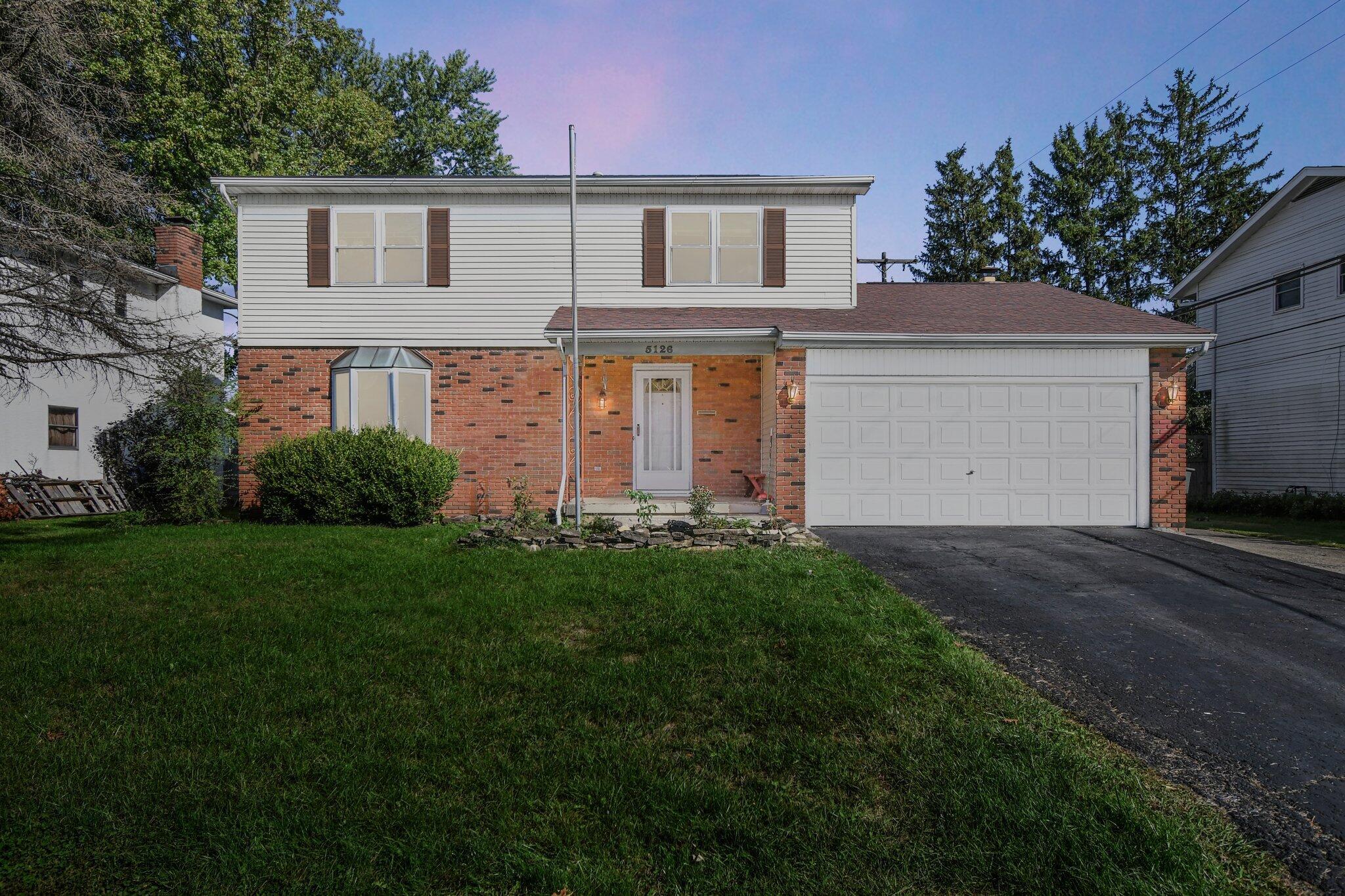 5126 Northcliff Loop E Property Photo 2