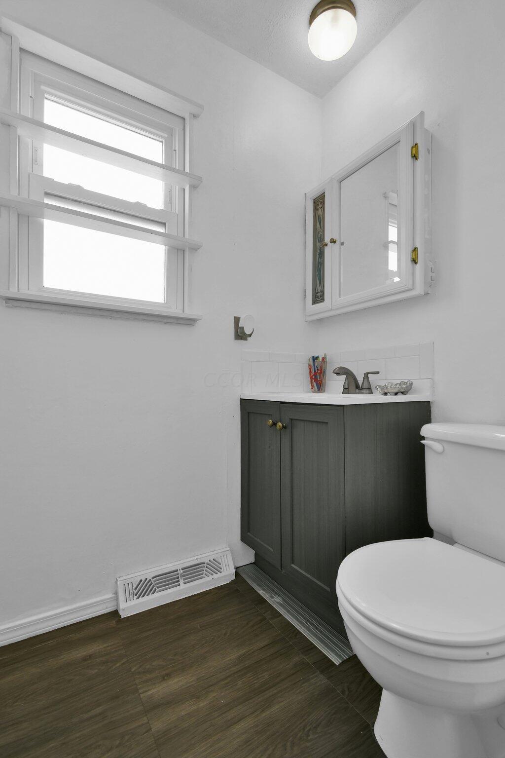 5126 Northcliff Loop E Property Photo 7