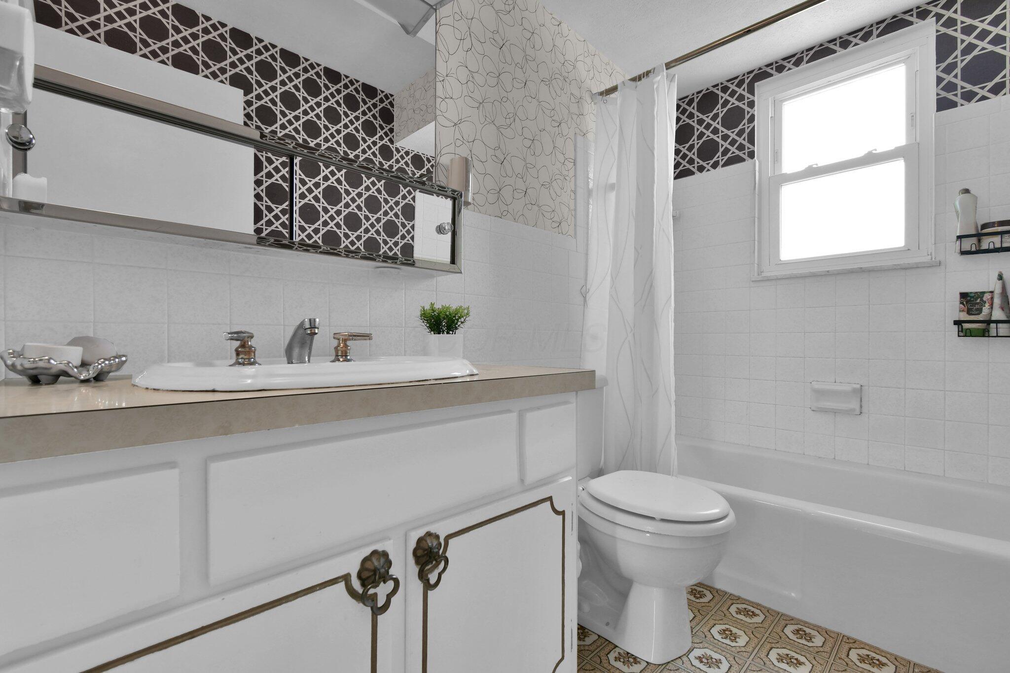 5126 Northcliff Loop E Property Photo 13