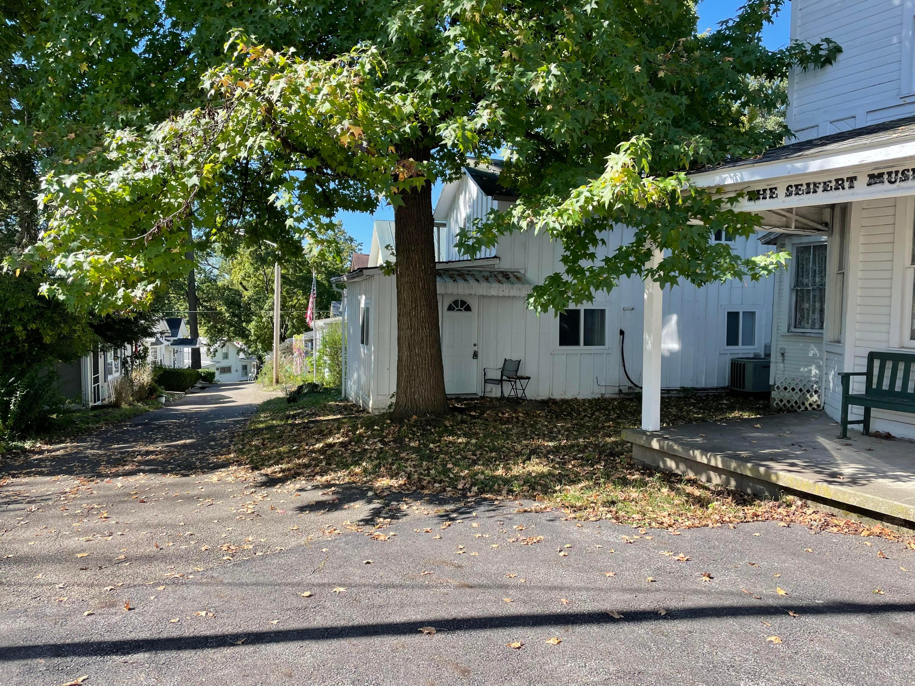 3 1st Street Property Photo 3