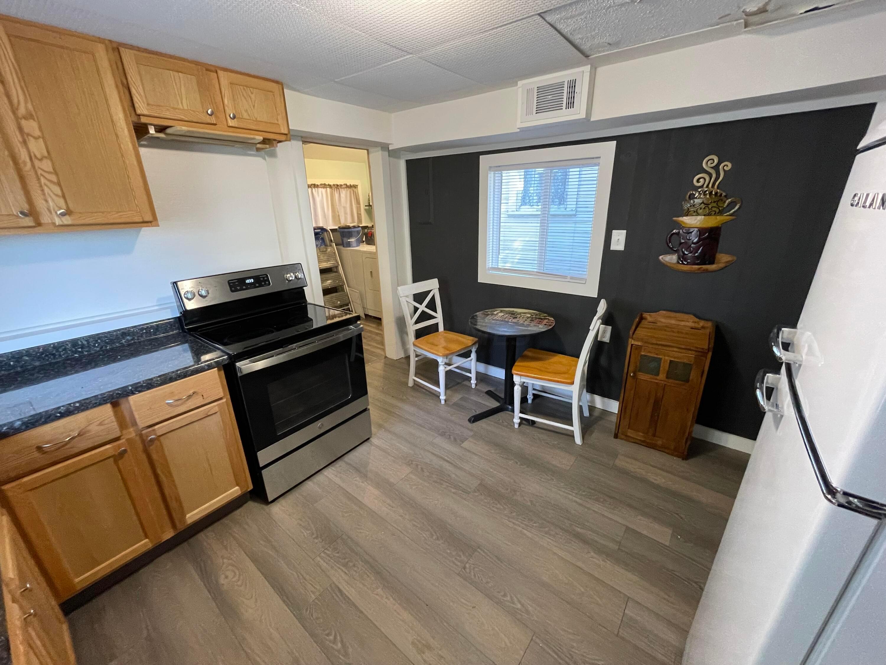 3 1st Street Property Photo 8