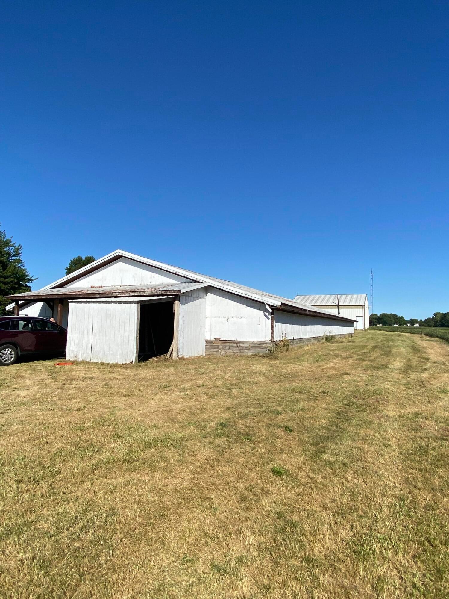 1001 Iberia Road Property Photo 6