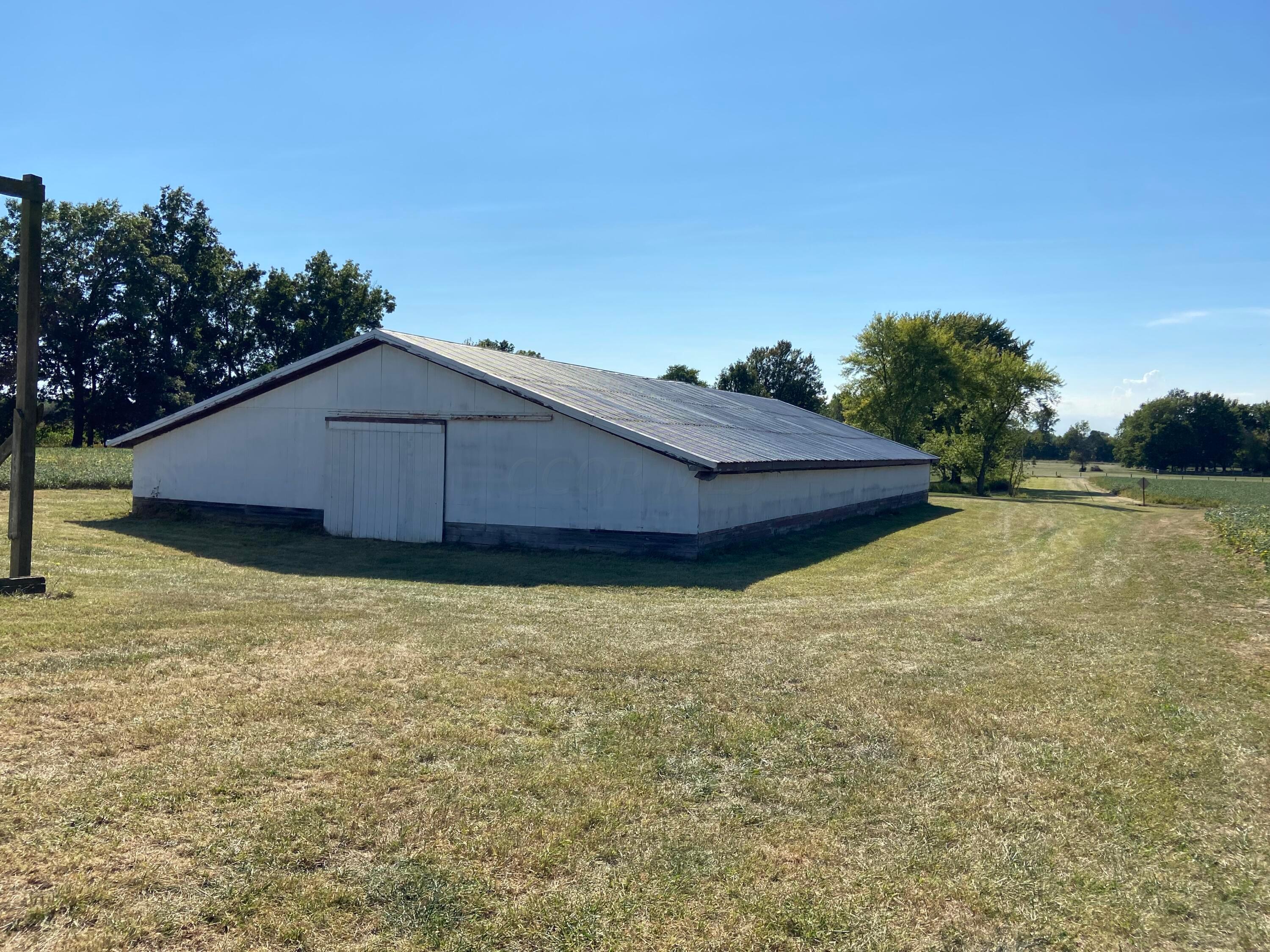 1001 Iberia Road Property Photo 8